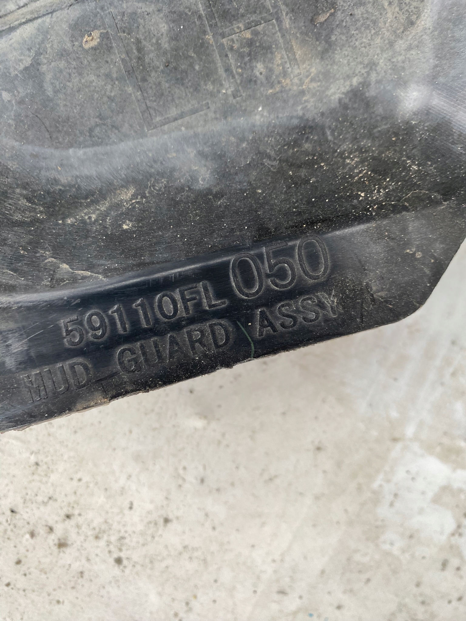 SUBARU XV 17-22 mudguard left front front 59110FL050