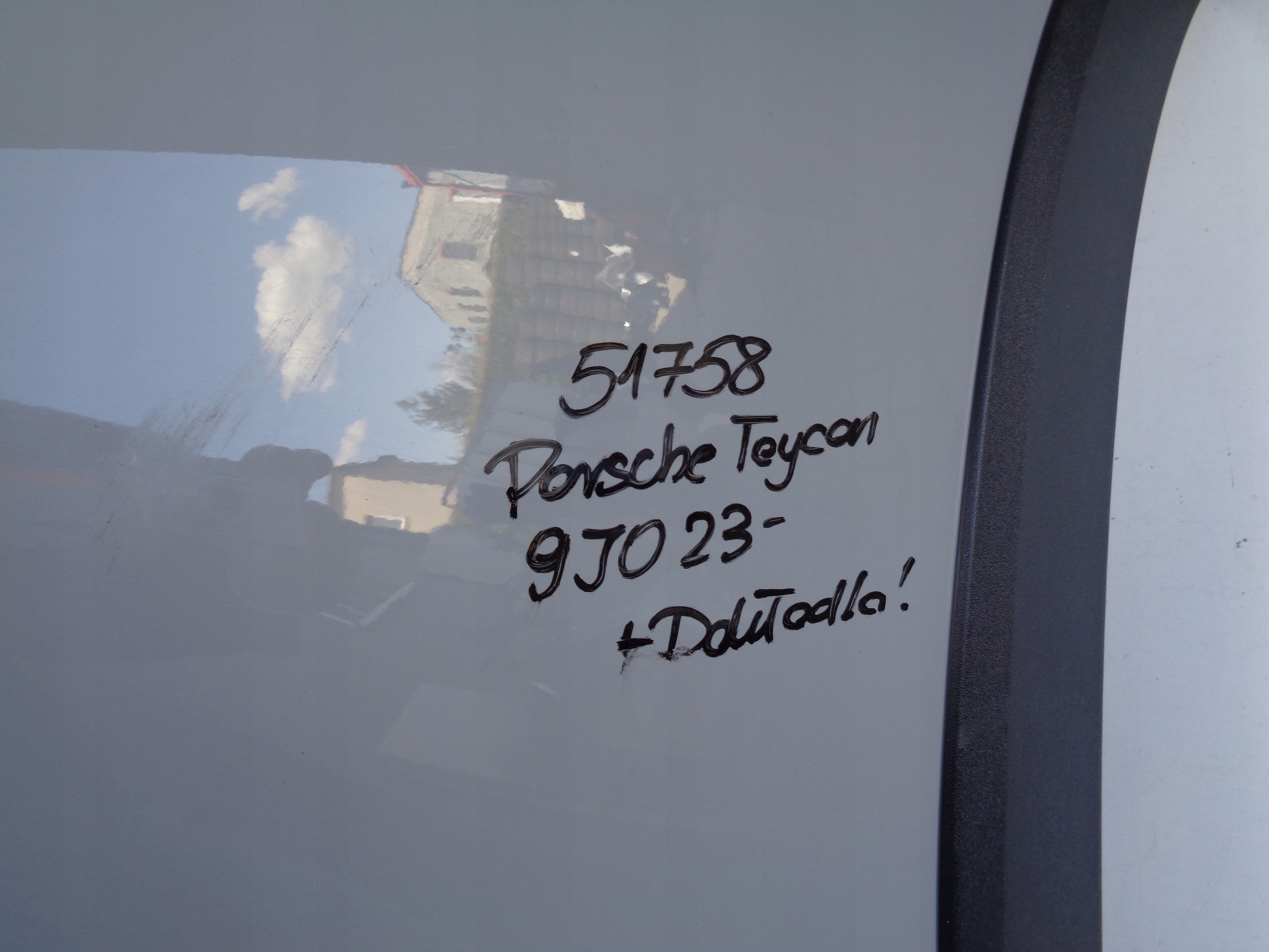 bumper rear PORSCHE TAYCAN 9J 9J0 23- NR 51758