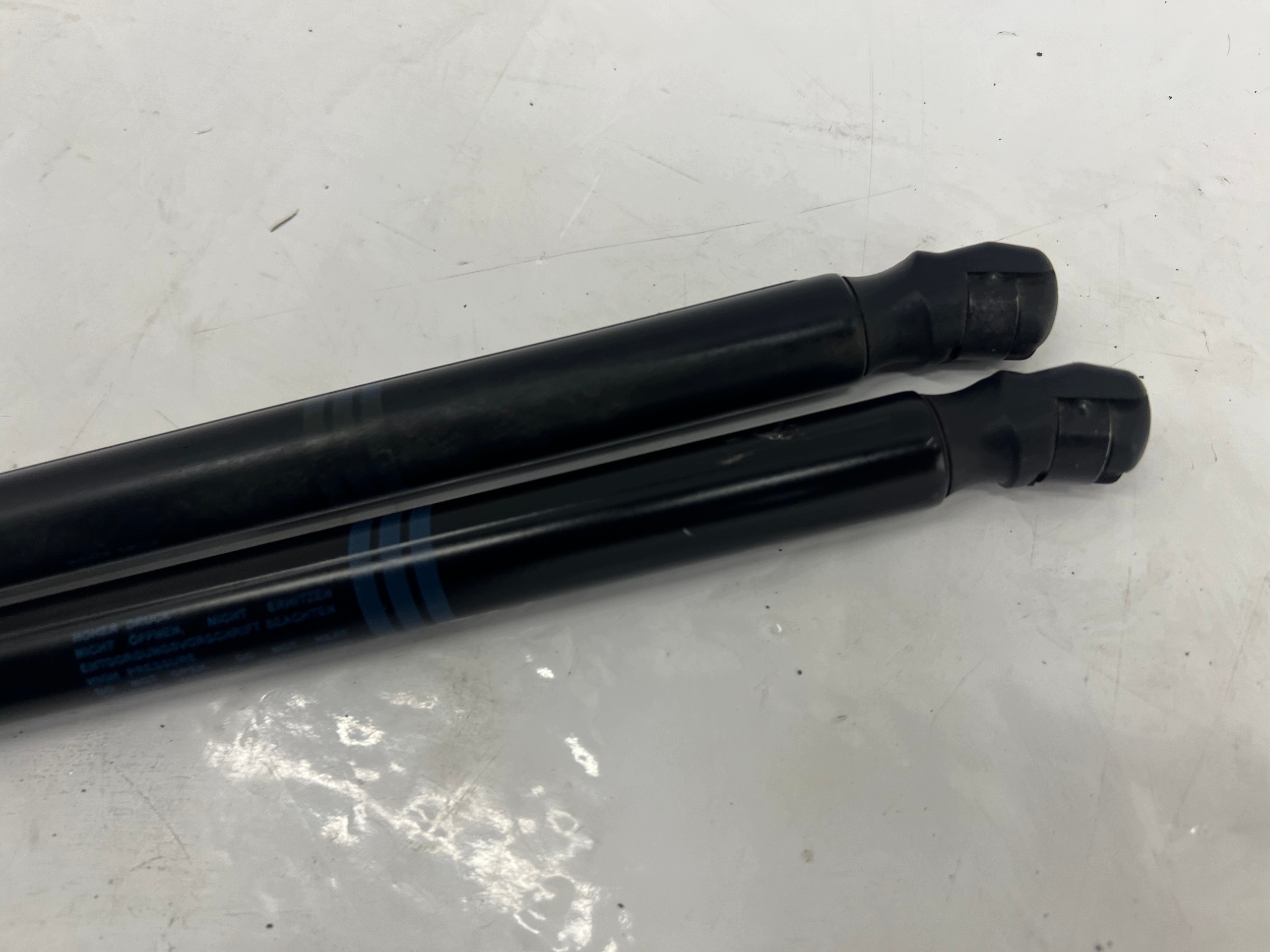 damper bonnet boot KOMBI AUDI A6 C6 KOMPLET 4F9827552D