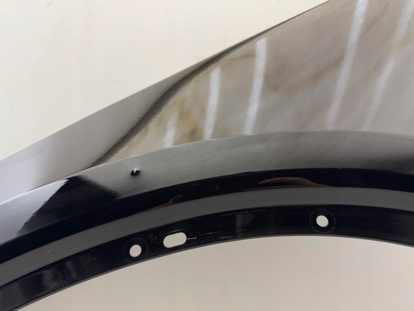 VOLVO XC40 LEWY BŁOTNIK PRZÓD PRZEDNI 17- Waga produktu z opakowaniem jednostkowym 5 kg