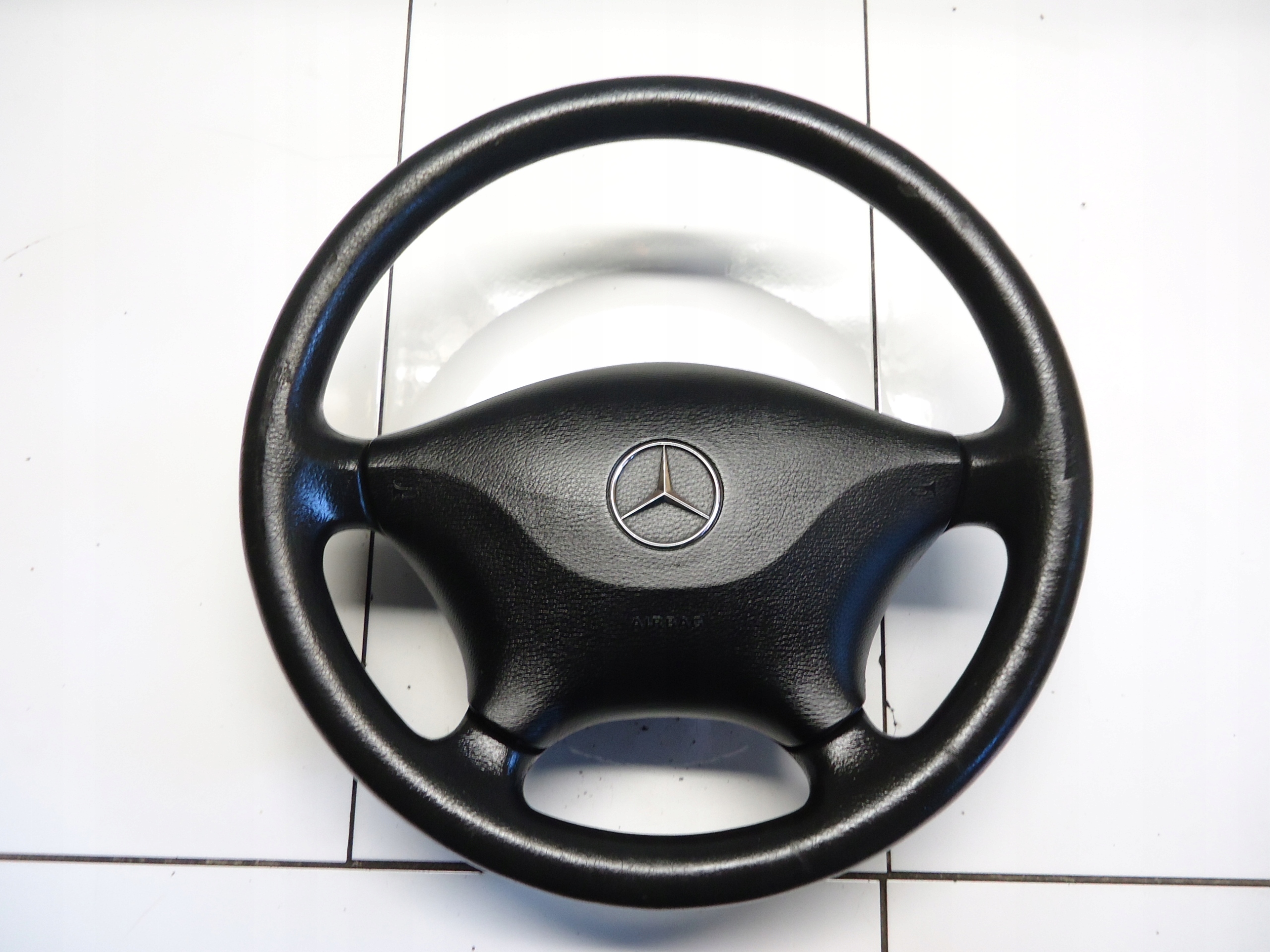 MERCEDES W906 lenkrad Airbag A9068601202