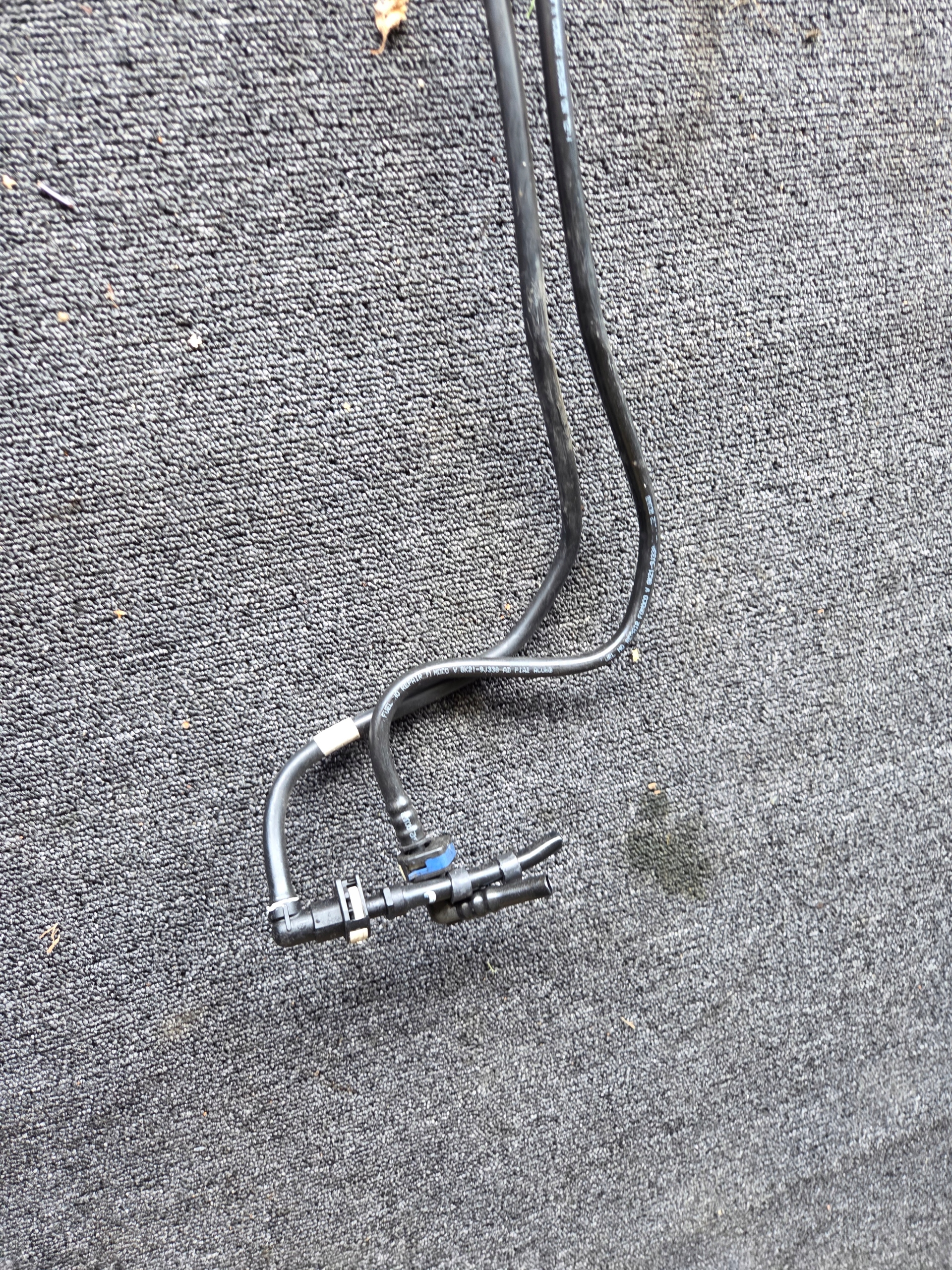 fuel line Ford Transit Custom GK21-9F338-AD