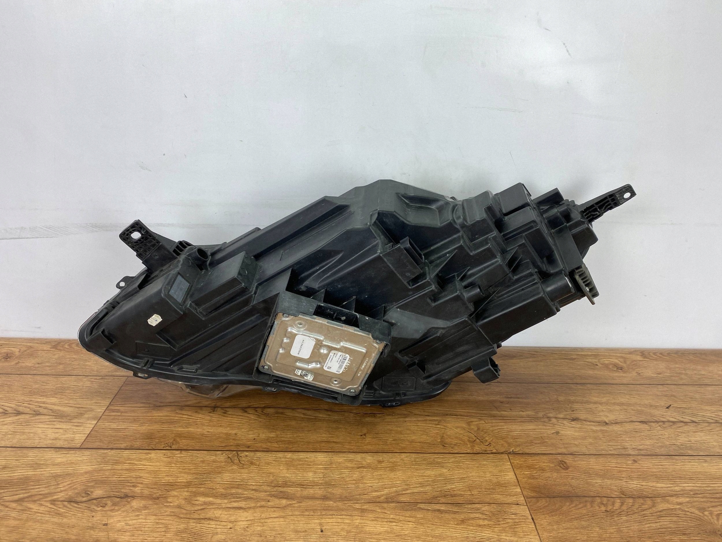 Reflektor light right LED Ford Escape IV Kuga MK3 2020+