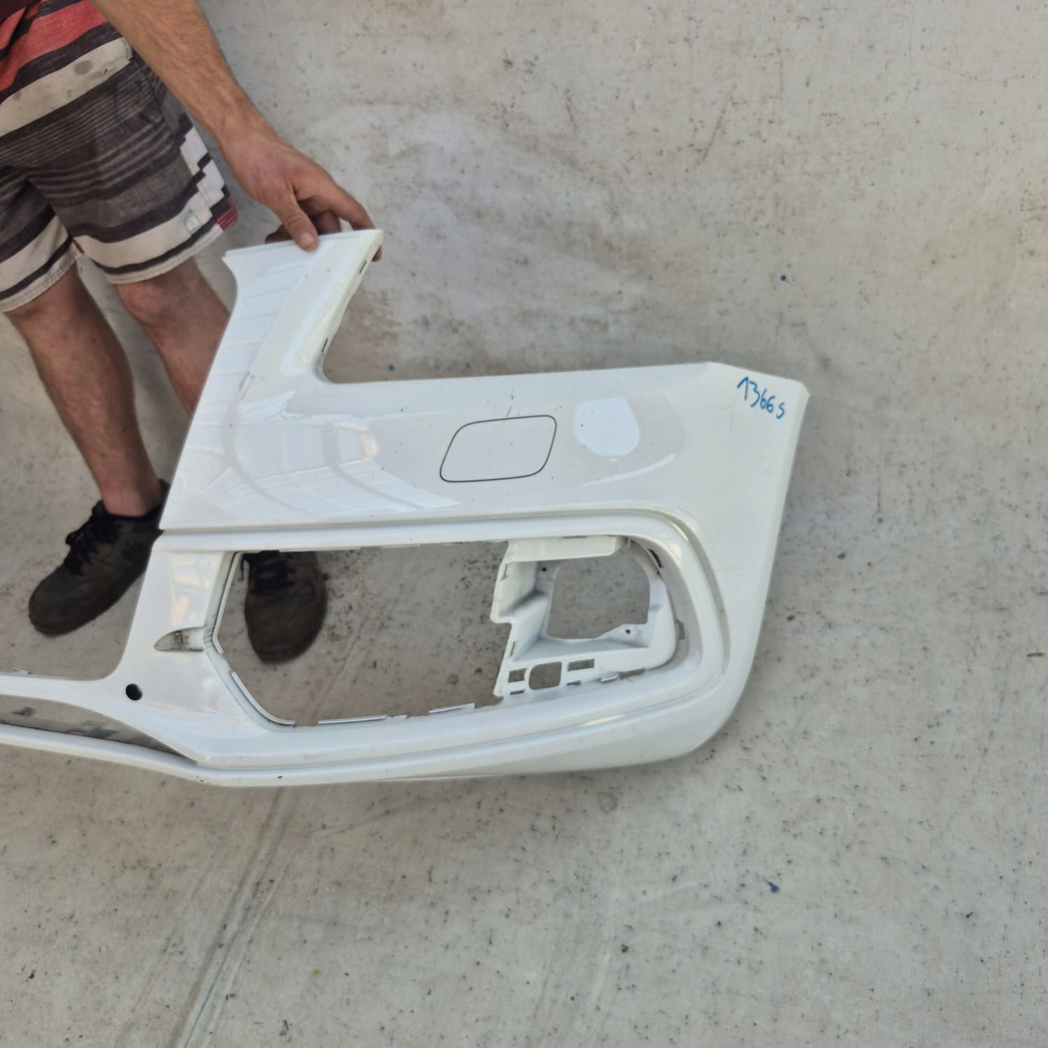 AUDI SQ5 and 1 8R LIFT 13-16 bumper front front washer PDC
