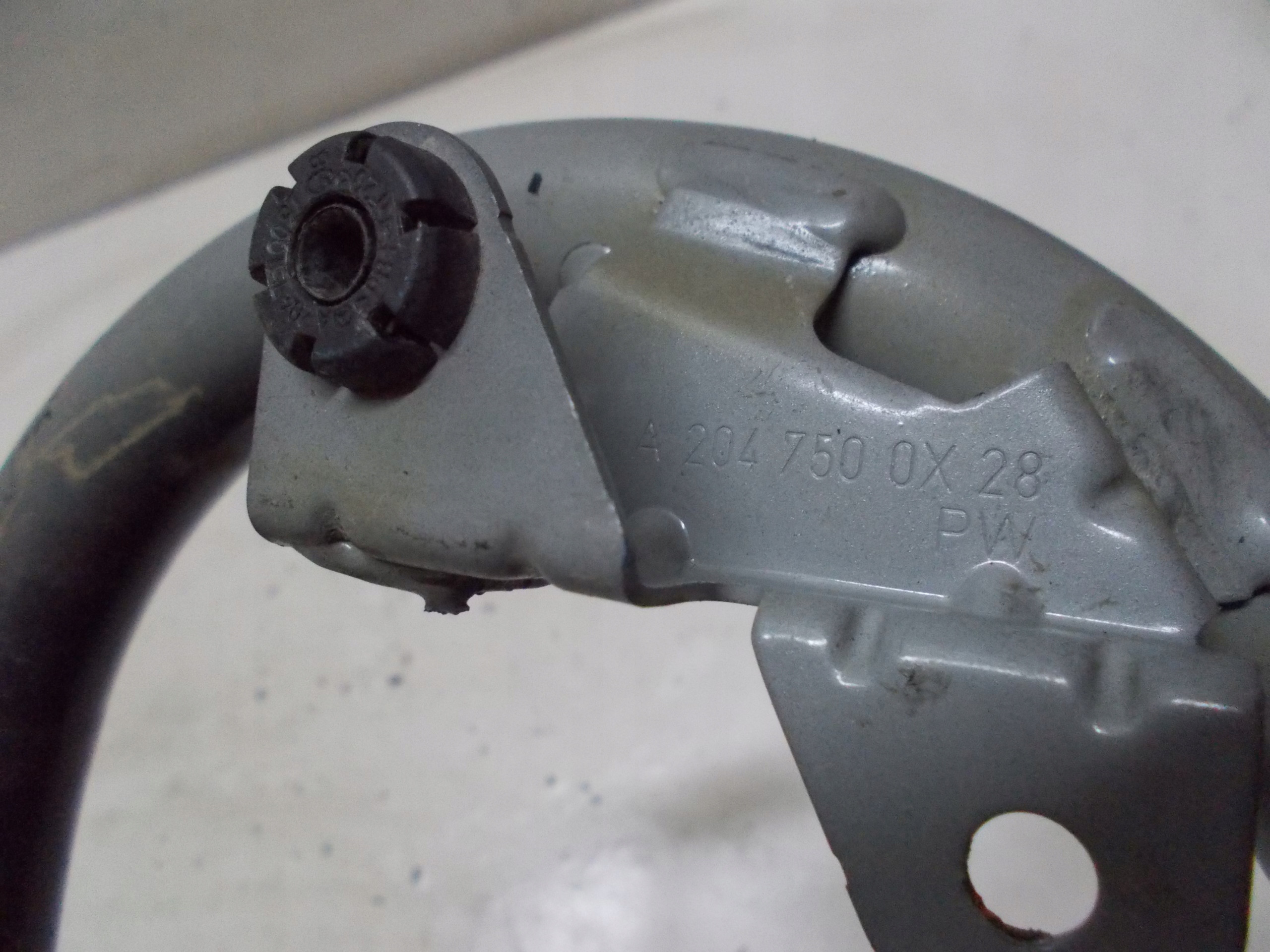 MERCEDES W204 2.2 CDI 11R hinges bonnet A2047500X28