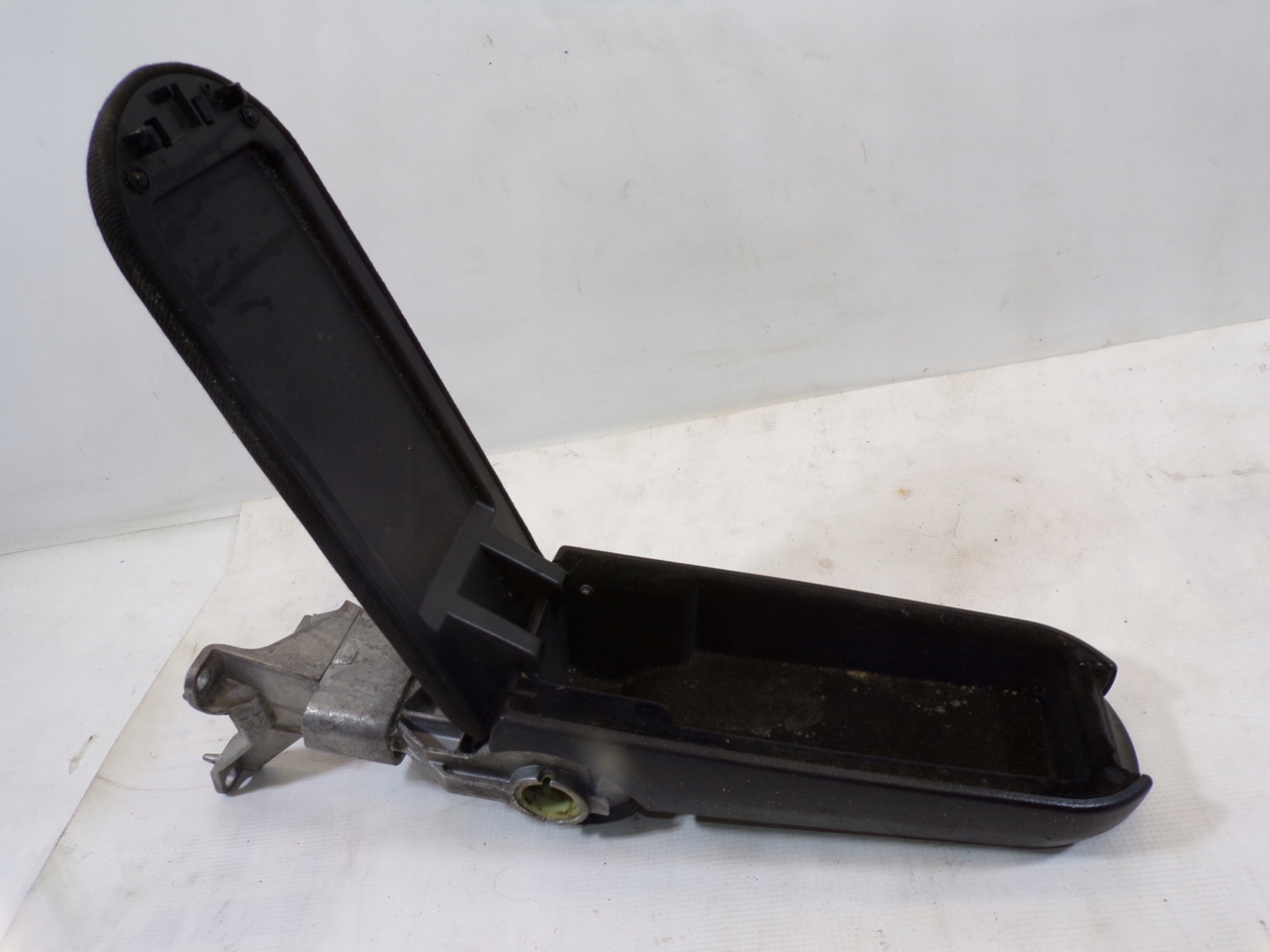 armrest VW PASSAT B5 3D0864209AC