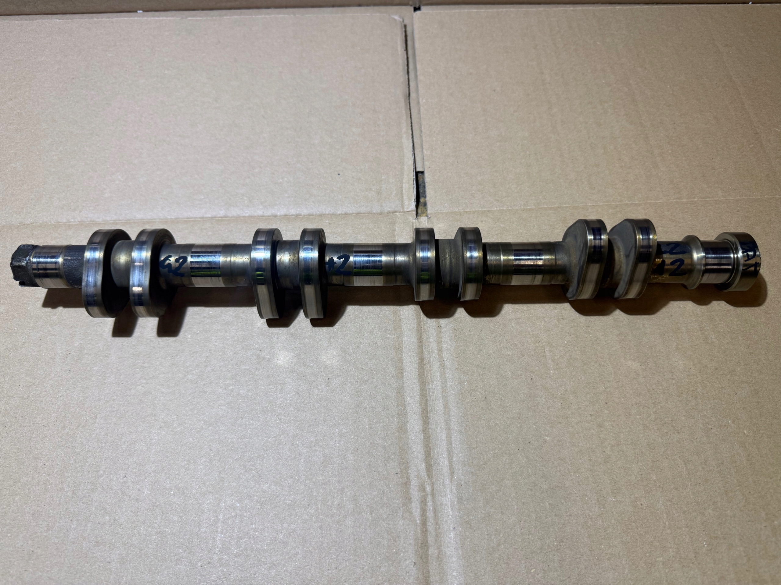 AUDI 4.2 V8 BAT Arbre à cames SSACY Droite