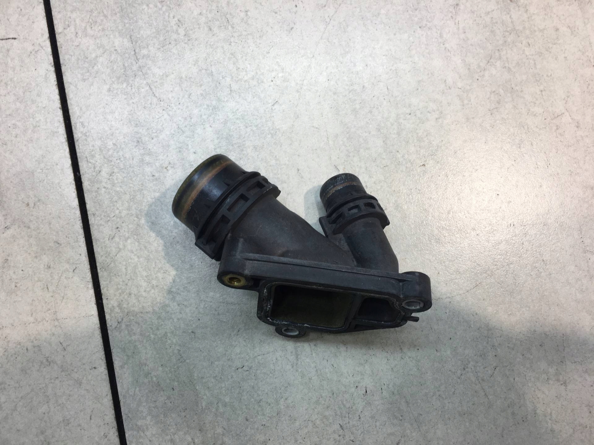 KRÓCIEC WODY BMW 1 E87 118 D 7800048