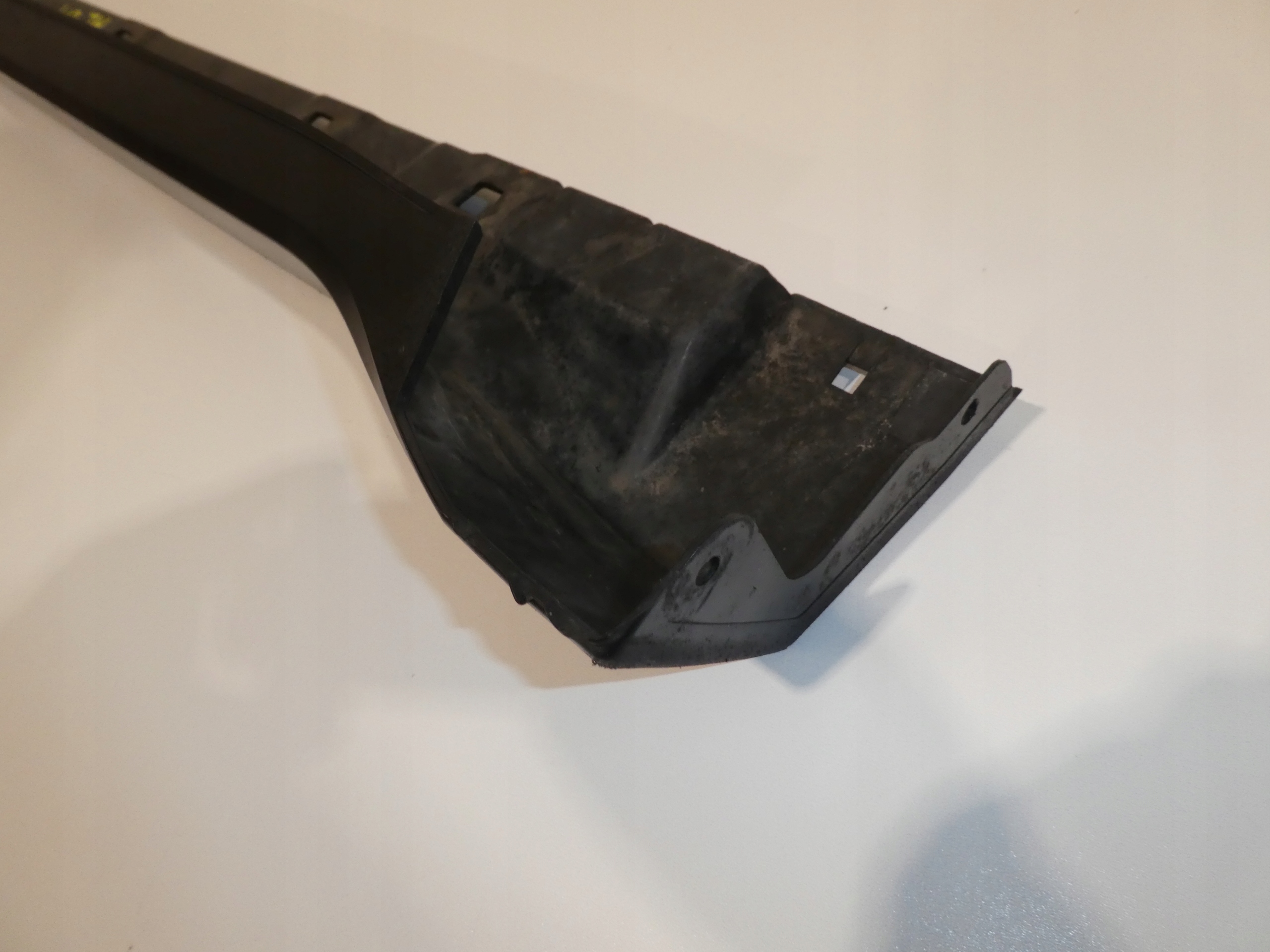 moulding threshold right SUBARU FORESTER III