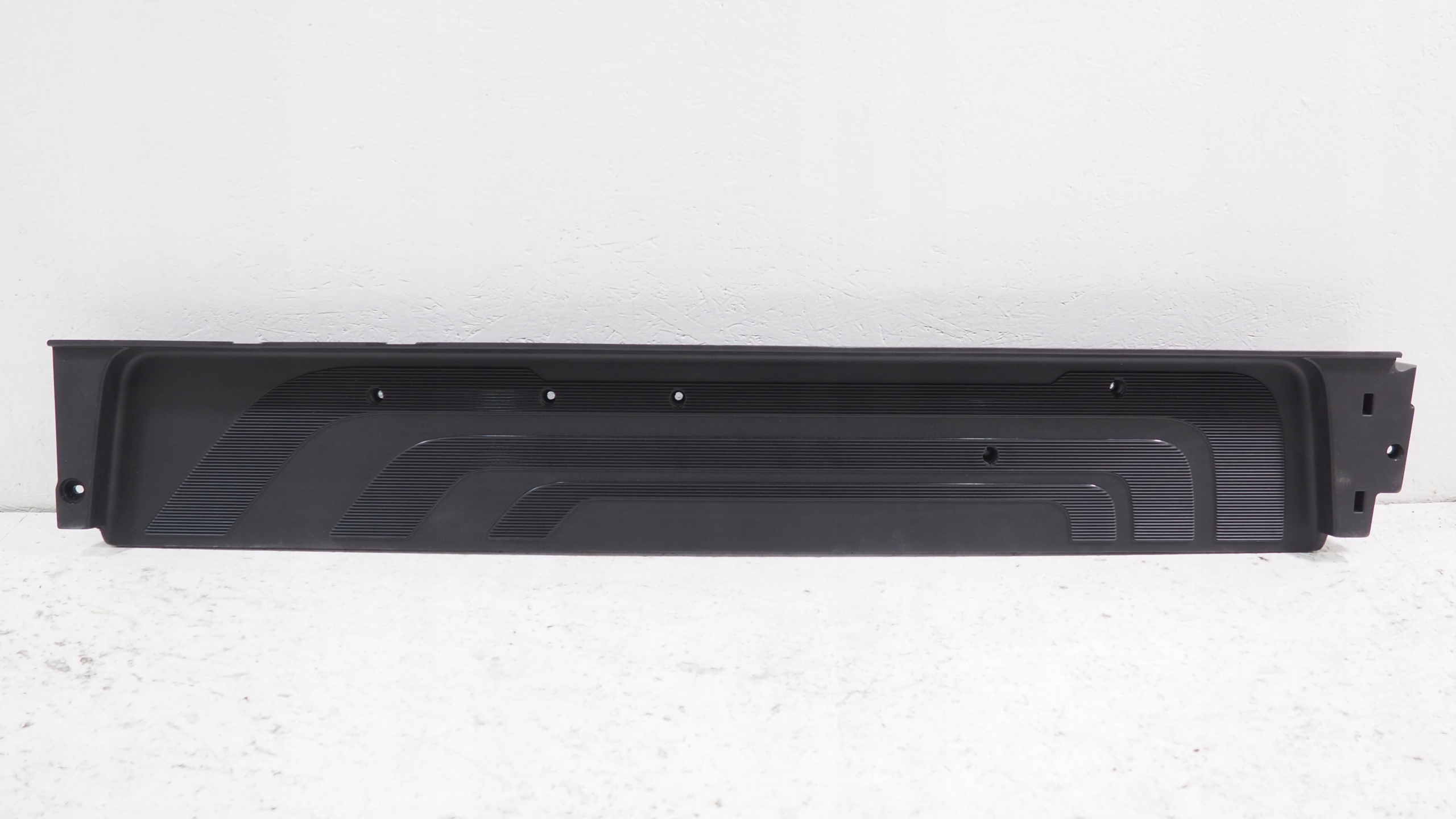 Mercedes Sprinter W907 W910 stopien threshold A9106861500