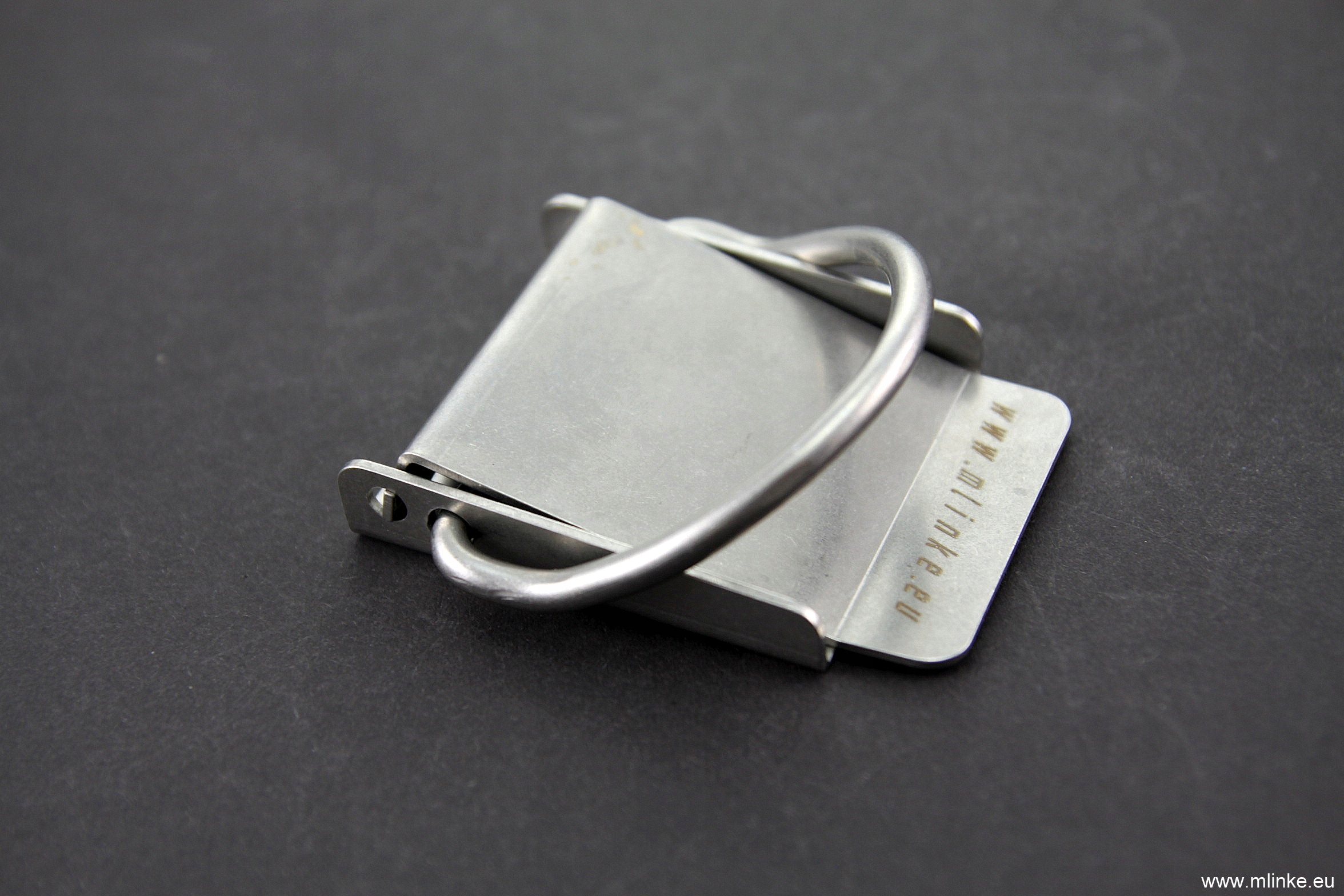 regulowana klamra do butli stage na prawy pas biodrowy