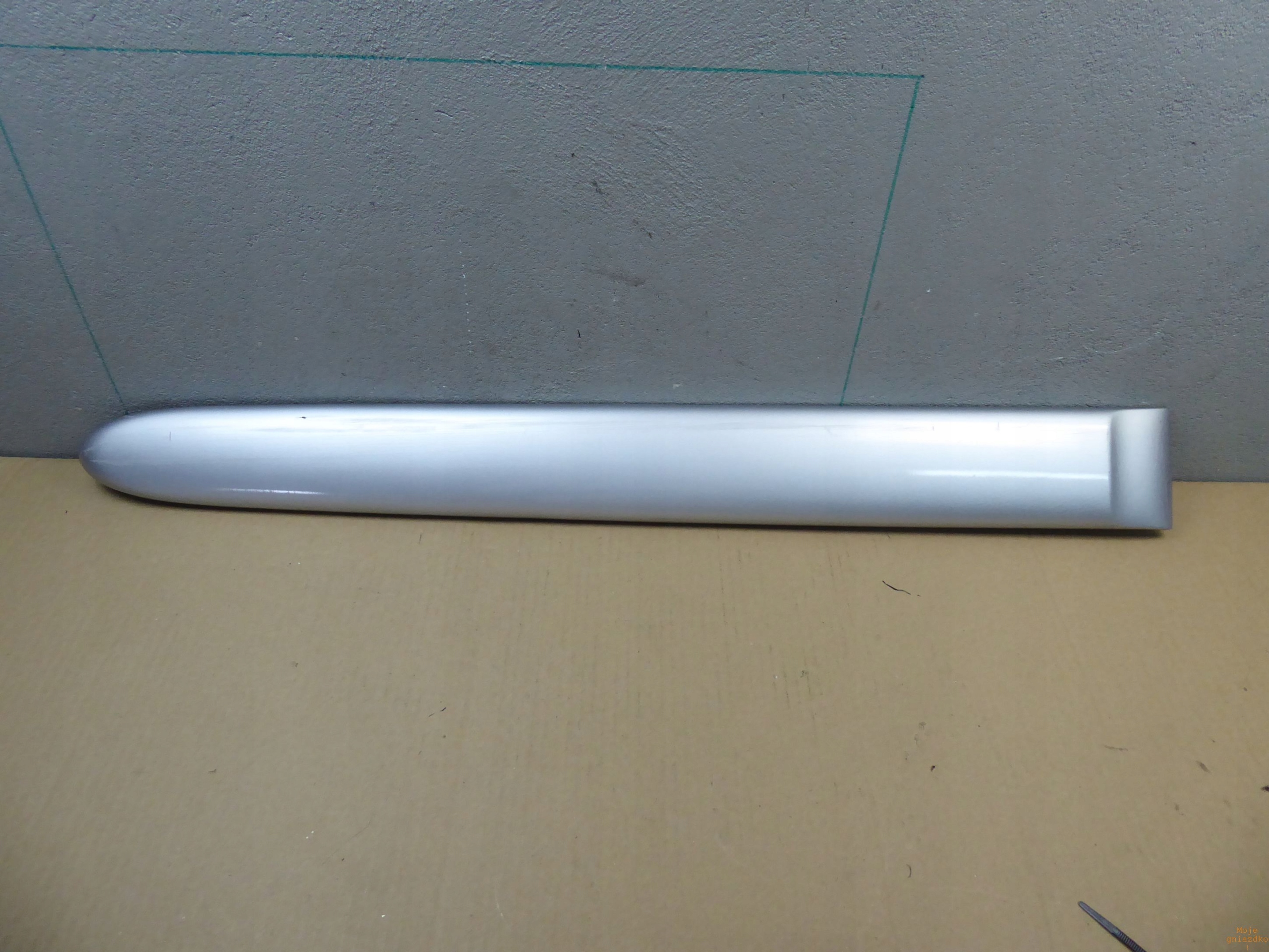 Молдинг правой задней двери CITROEN Xsara PICASSO EZRC