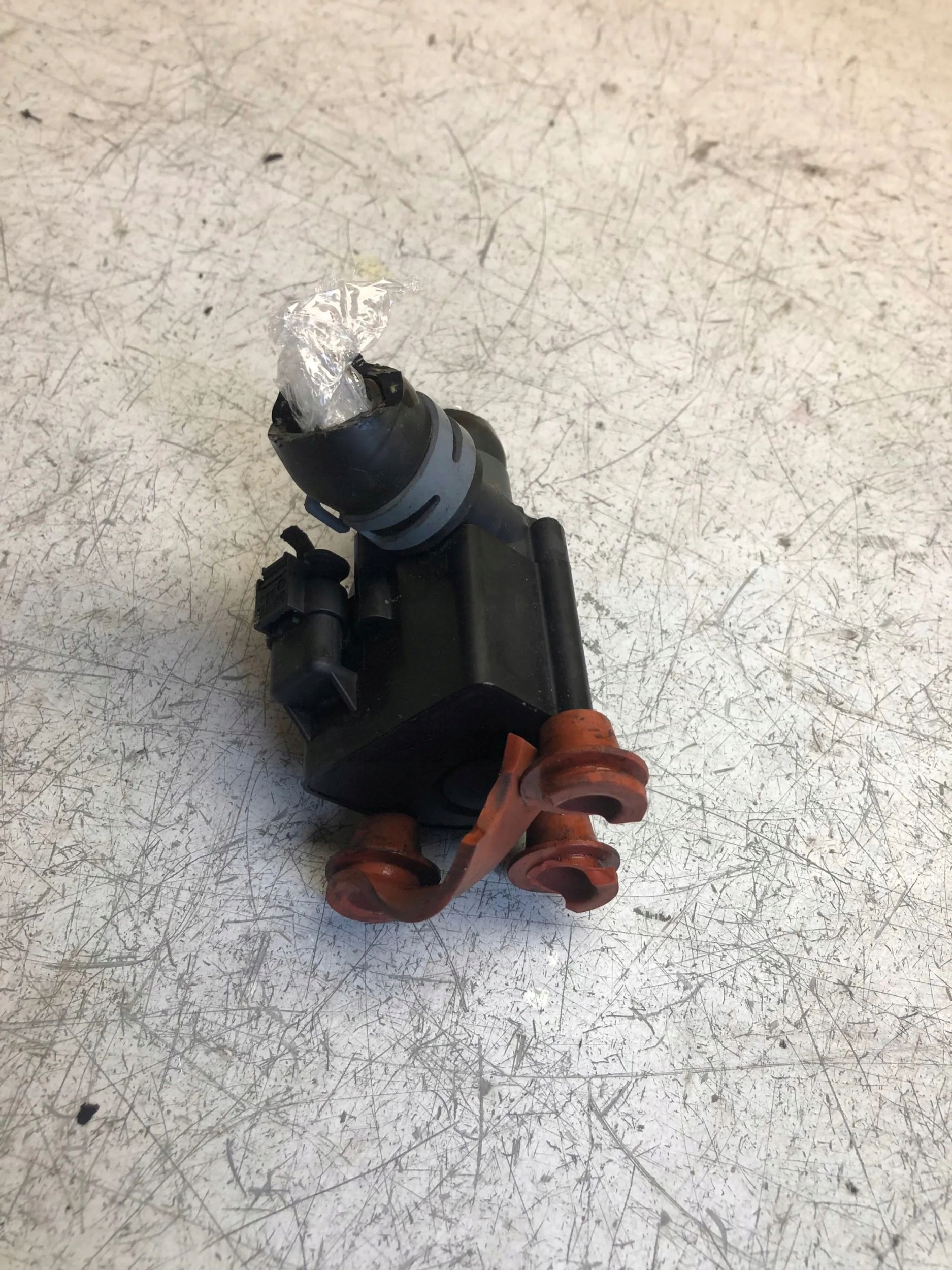 dodatna pumpa vode A4 B8 A5 LIFT 06H121601N