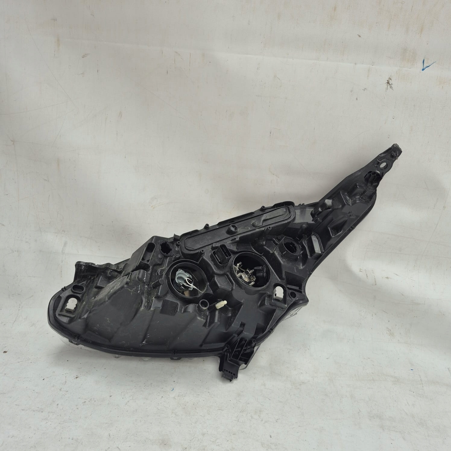 PEUGEOT 208 and LIFT 15- light right front front 9810805880