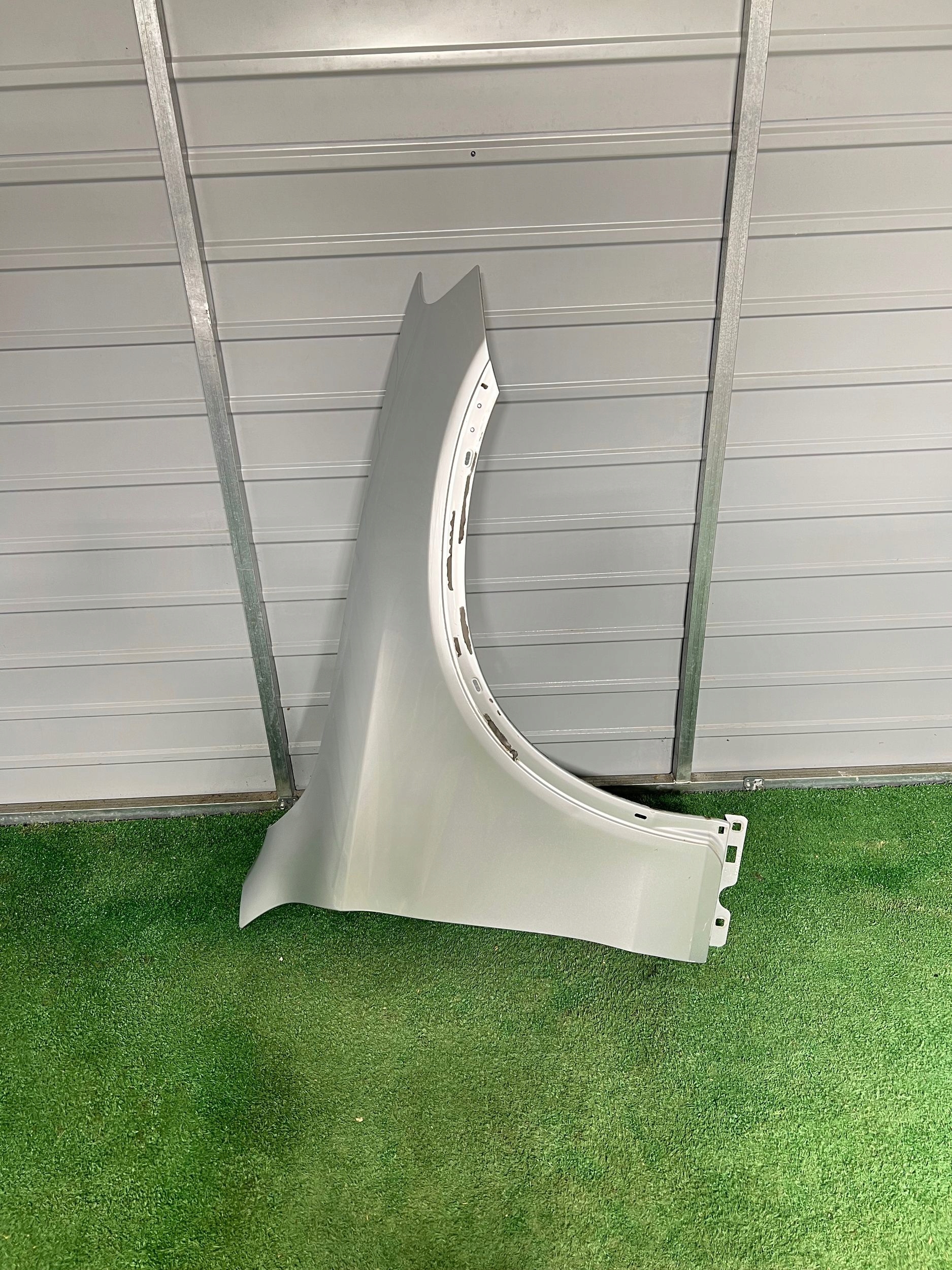 BŁOTNIK PRAWY PRZÓD PRZEDNI MERCEDES GLC W253 253