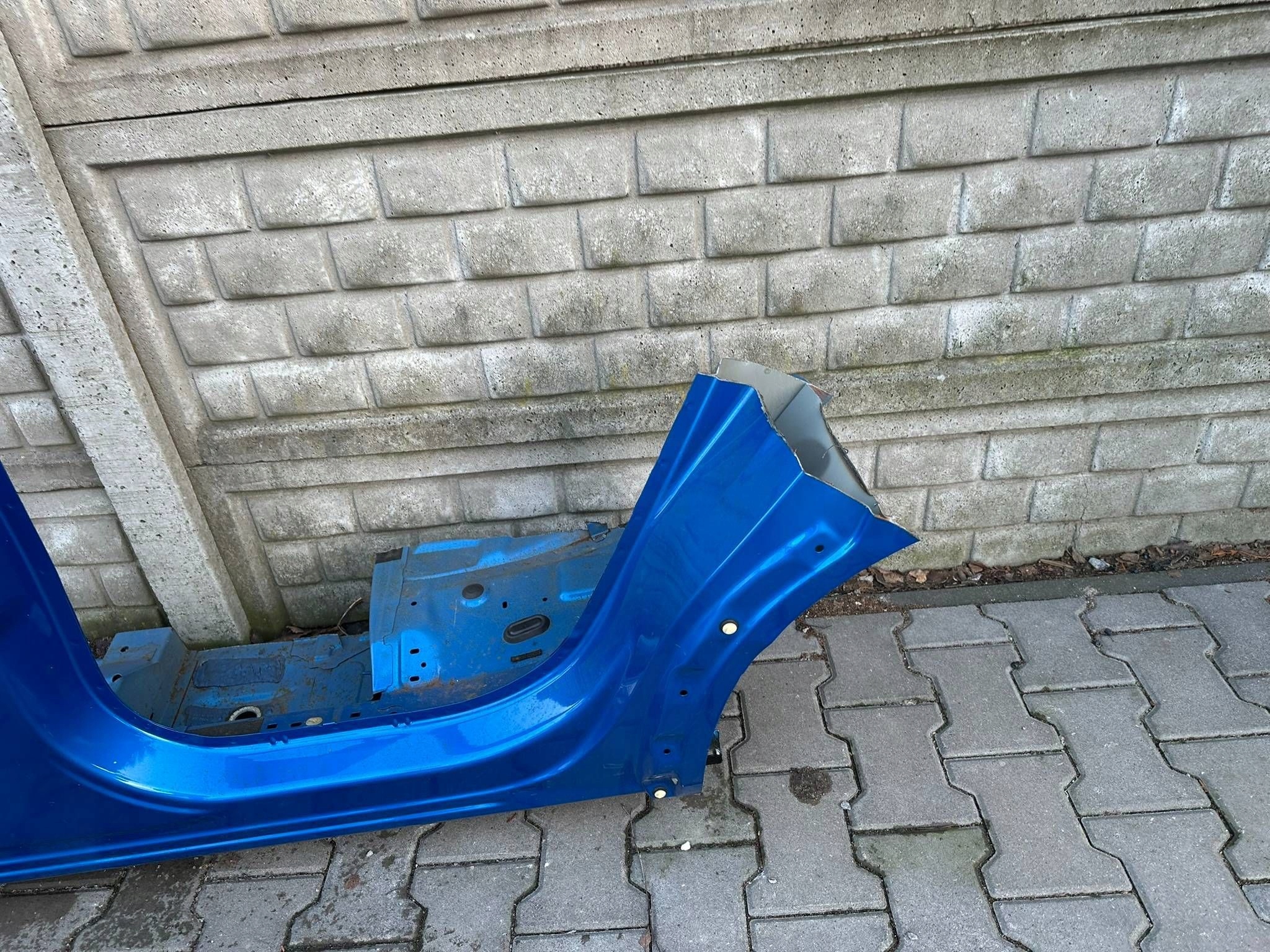 Opel Grandland X 22r quarter threshold pillar left