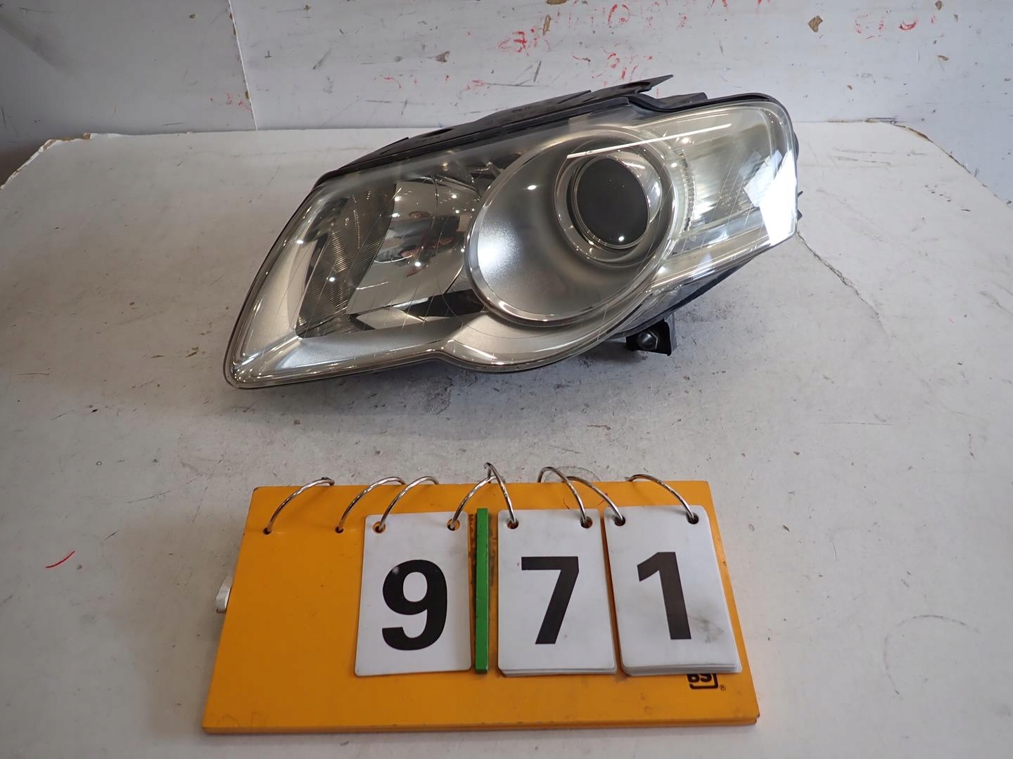 light front front left VW PASSAT B6 2005- 3C0941005J
