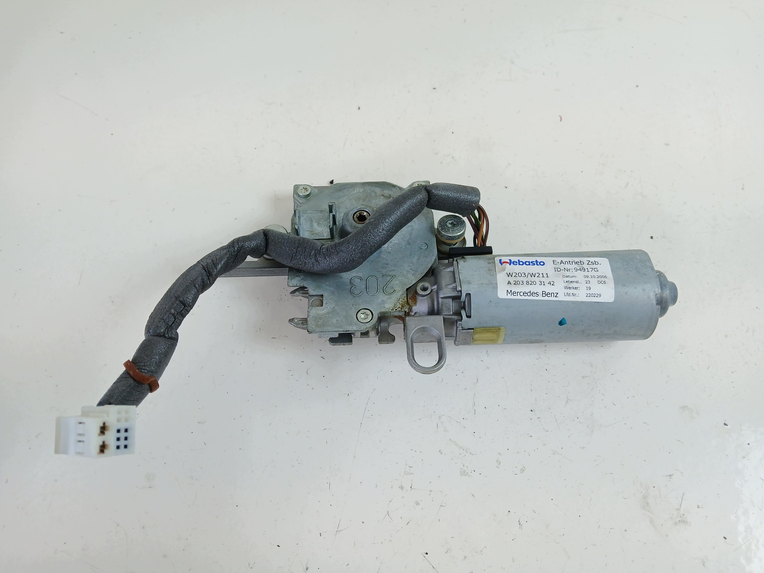 MERCEDES W203 Motor Schiebedach A2038203142