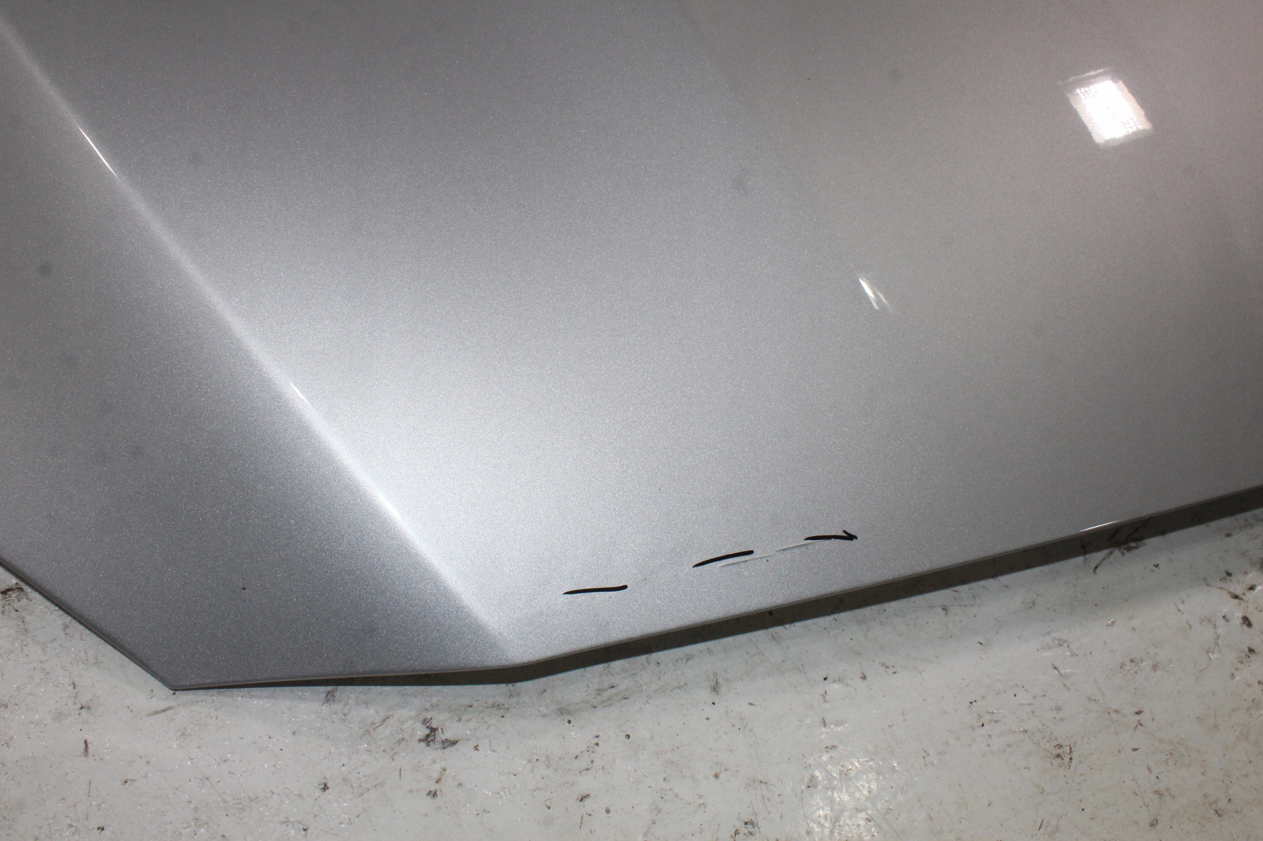 Ford Focus MK4 Cofano
