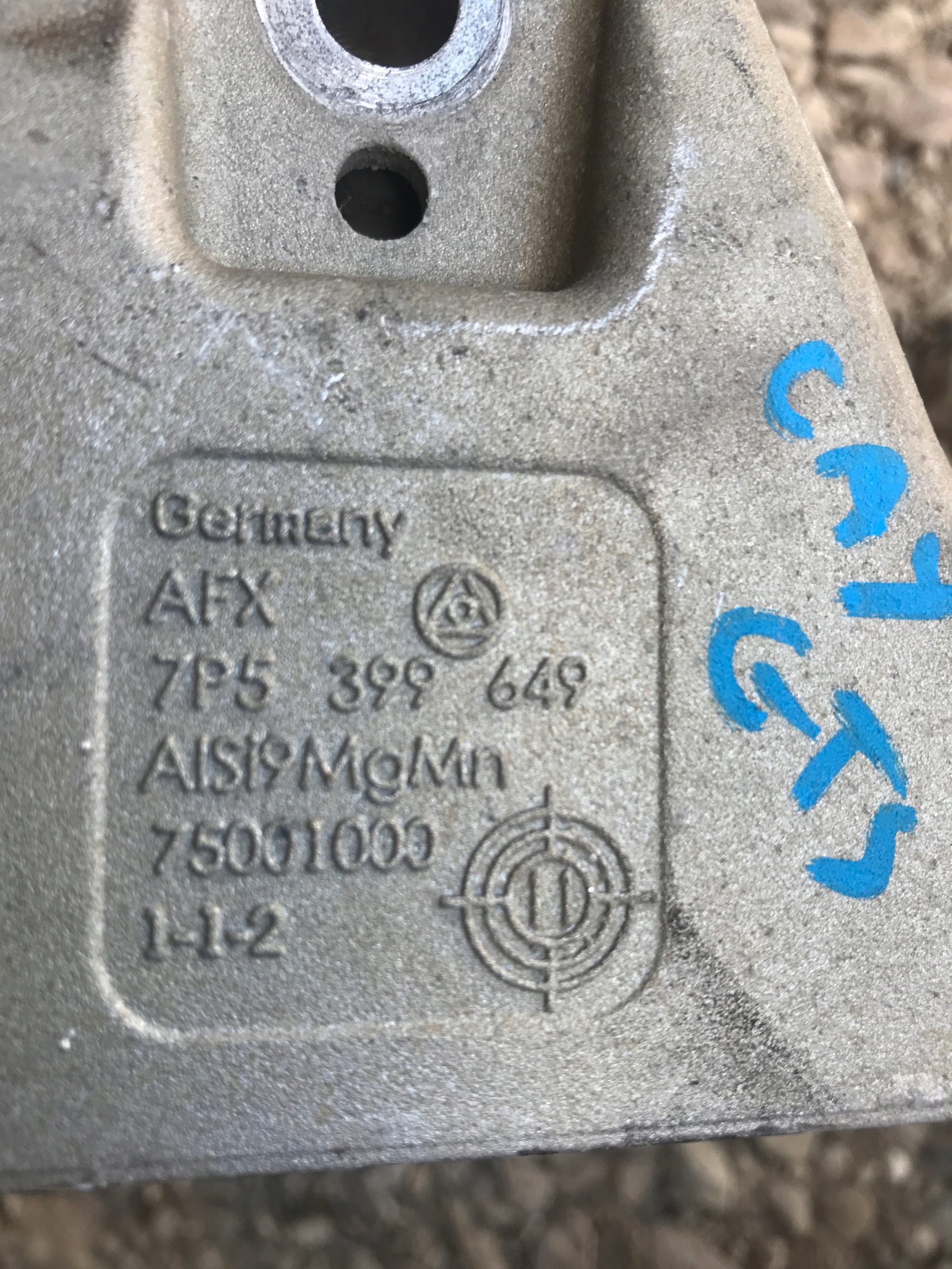 Getriebehalter PORSCHE CAYENNE GTS 7P5399649
