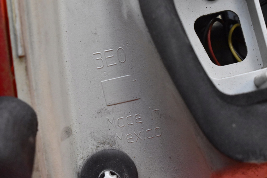 фонарь правый 1K5945096G vw JETTA 5 V седан 05-11