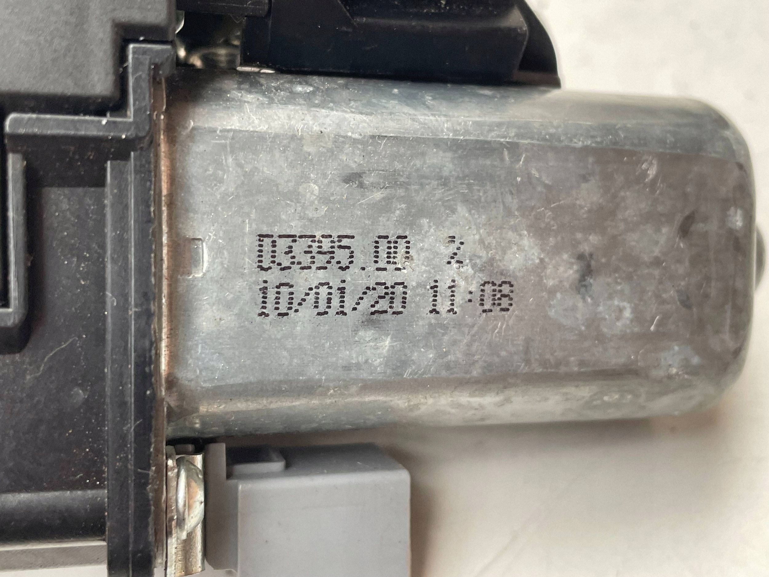 lock bonnet boot VOLKSWAGEN TOUAREG II 7P0827505M @M