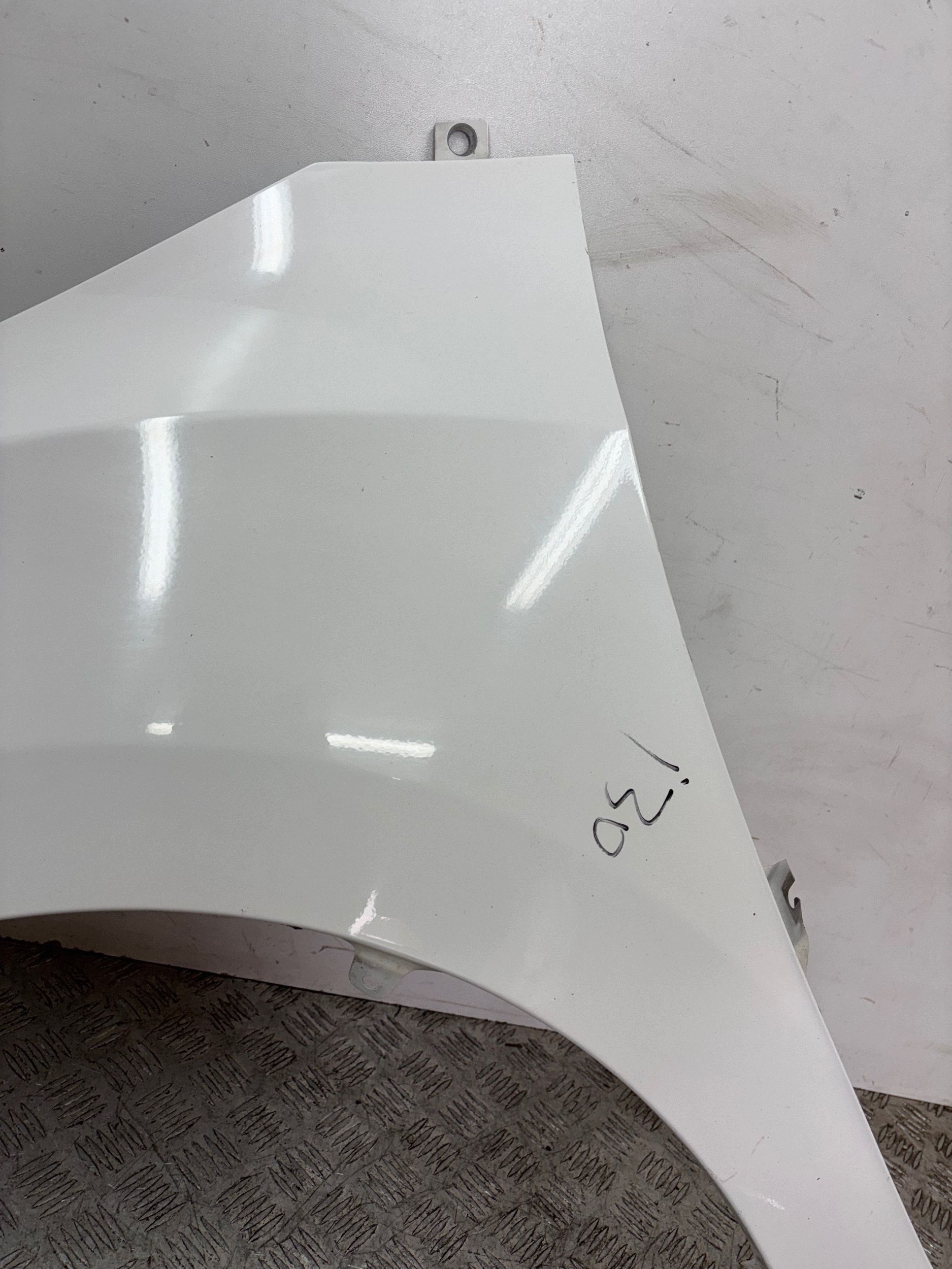 fender front front left HYUNDAI I30 II 12