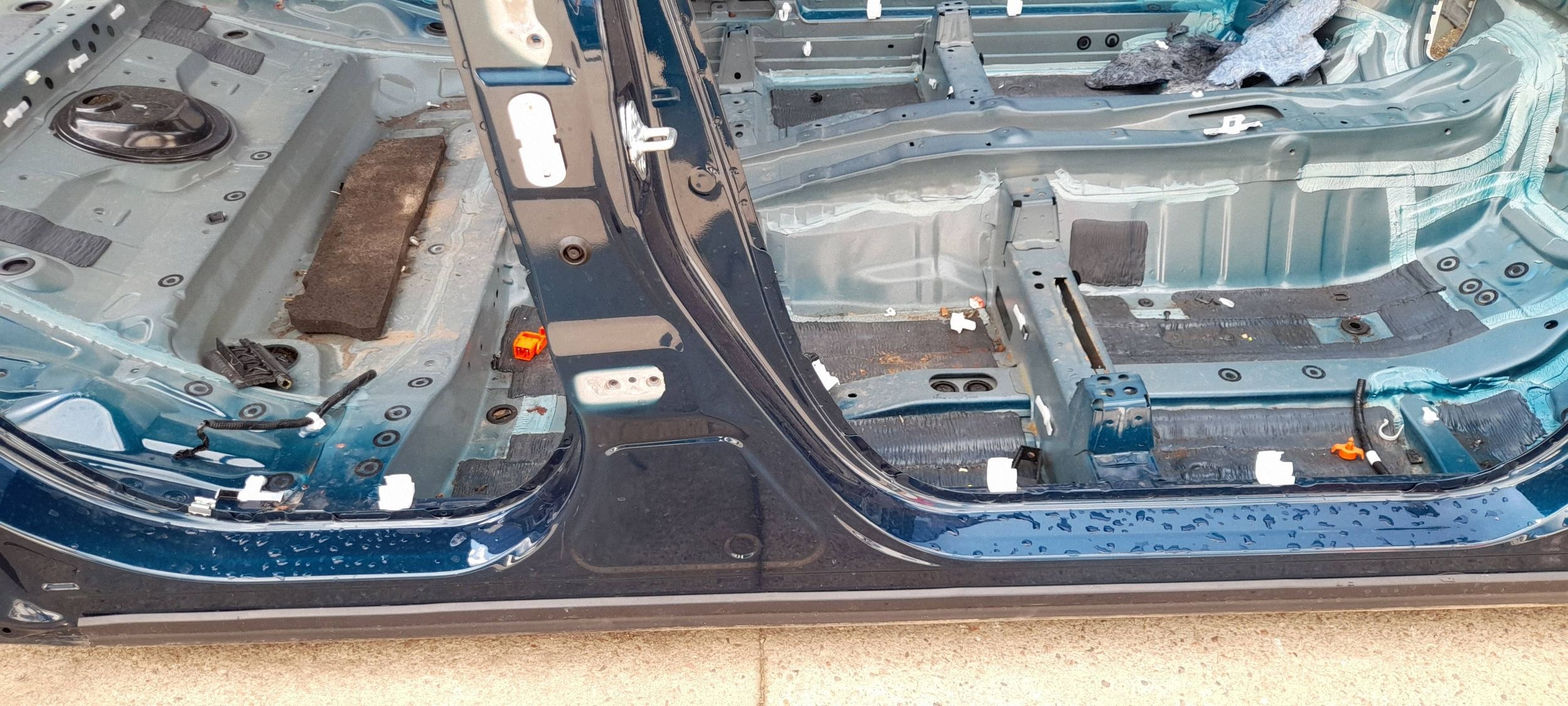 Toyota C-HR II threshold right (XX01)