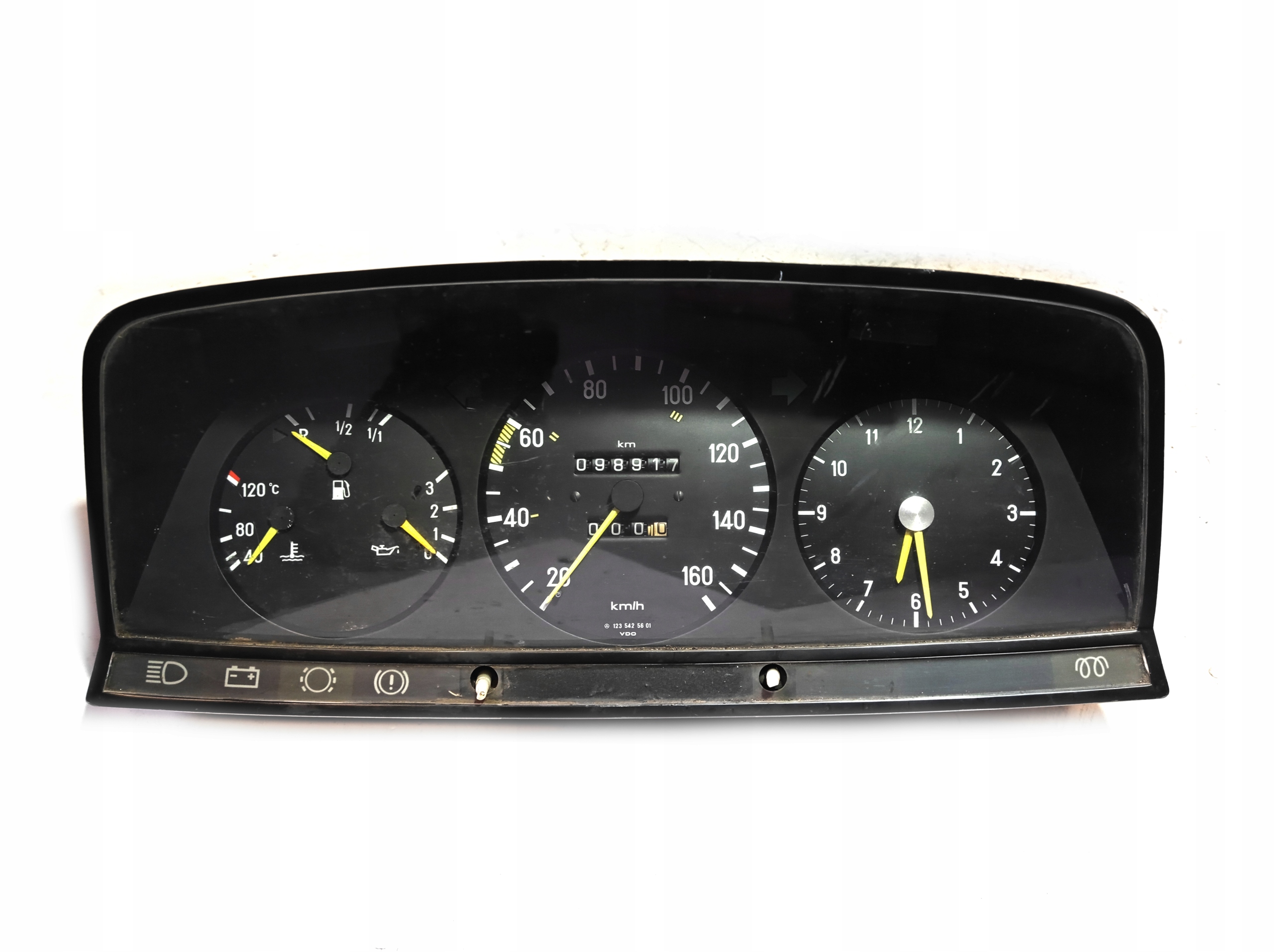 Счетчик часы MERCEDES W123 87001123
