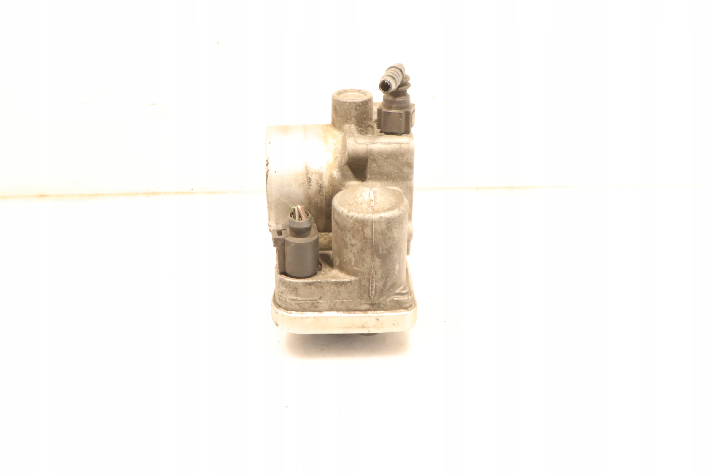 renault oe 8200190230 ДРОССЕЛЬНАЯ ЗАСЛОНКА