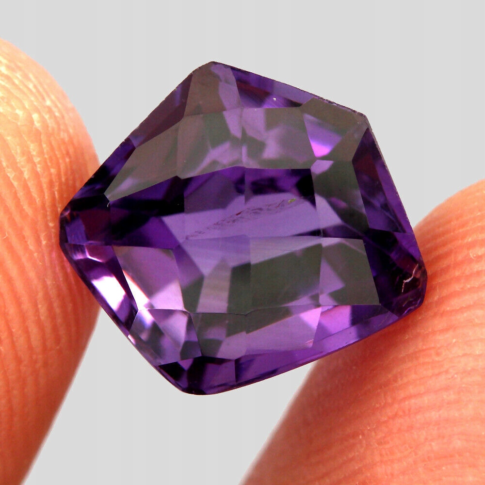 Přírodní kámen ametyst 6.31ct Vvs