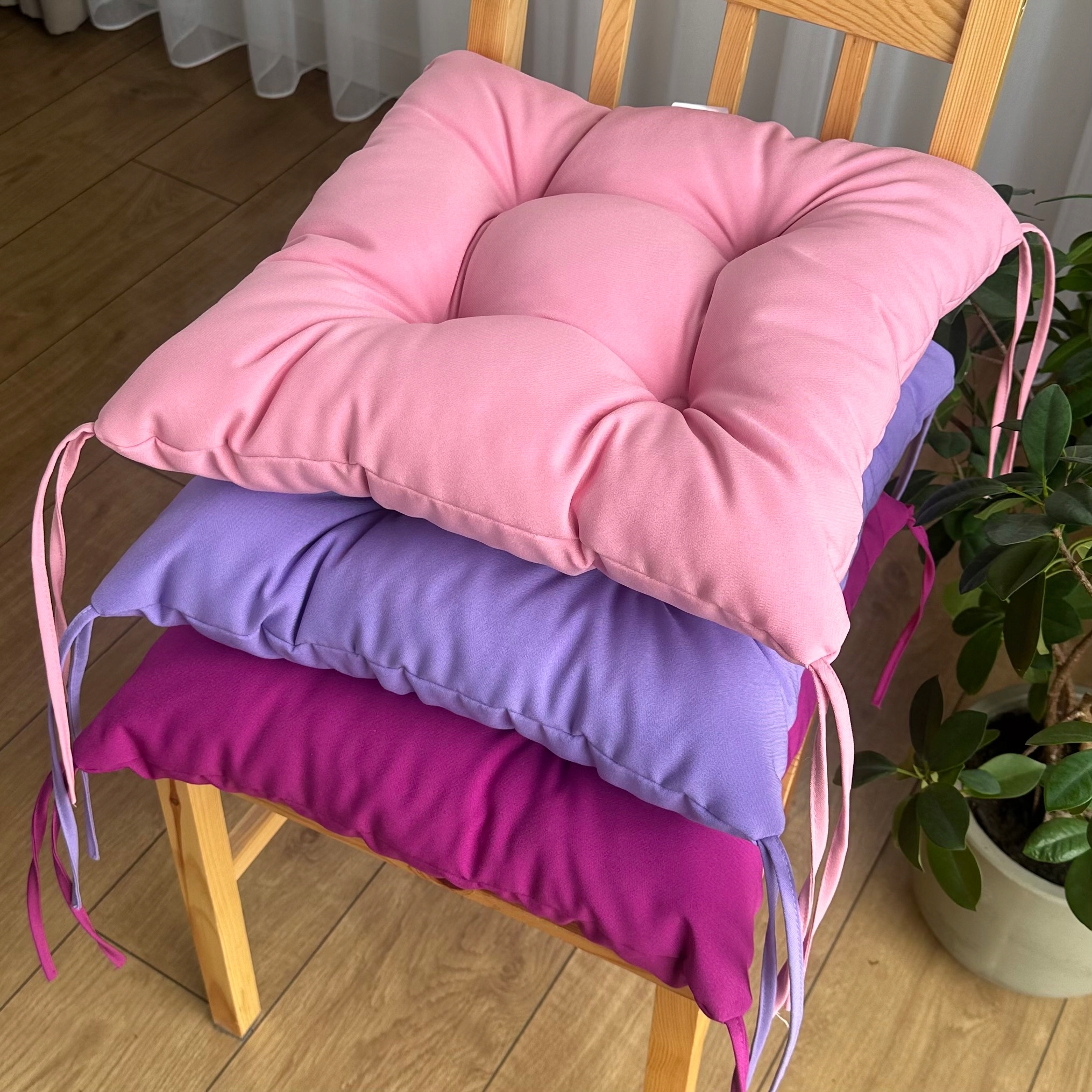 Poduszka na krzesło KWADRAT 40x40 cm JASNY FIOLET Długość 40 cm