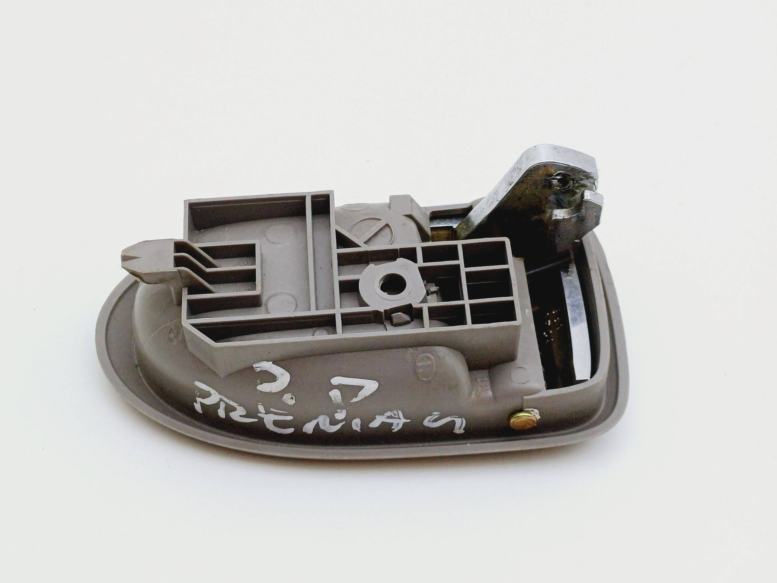 ручка двери внутренняя mazda PREMACY NR437