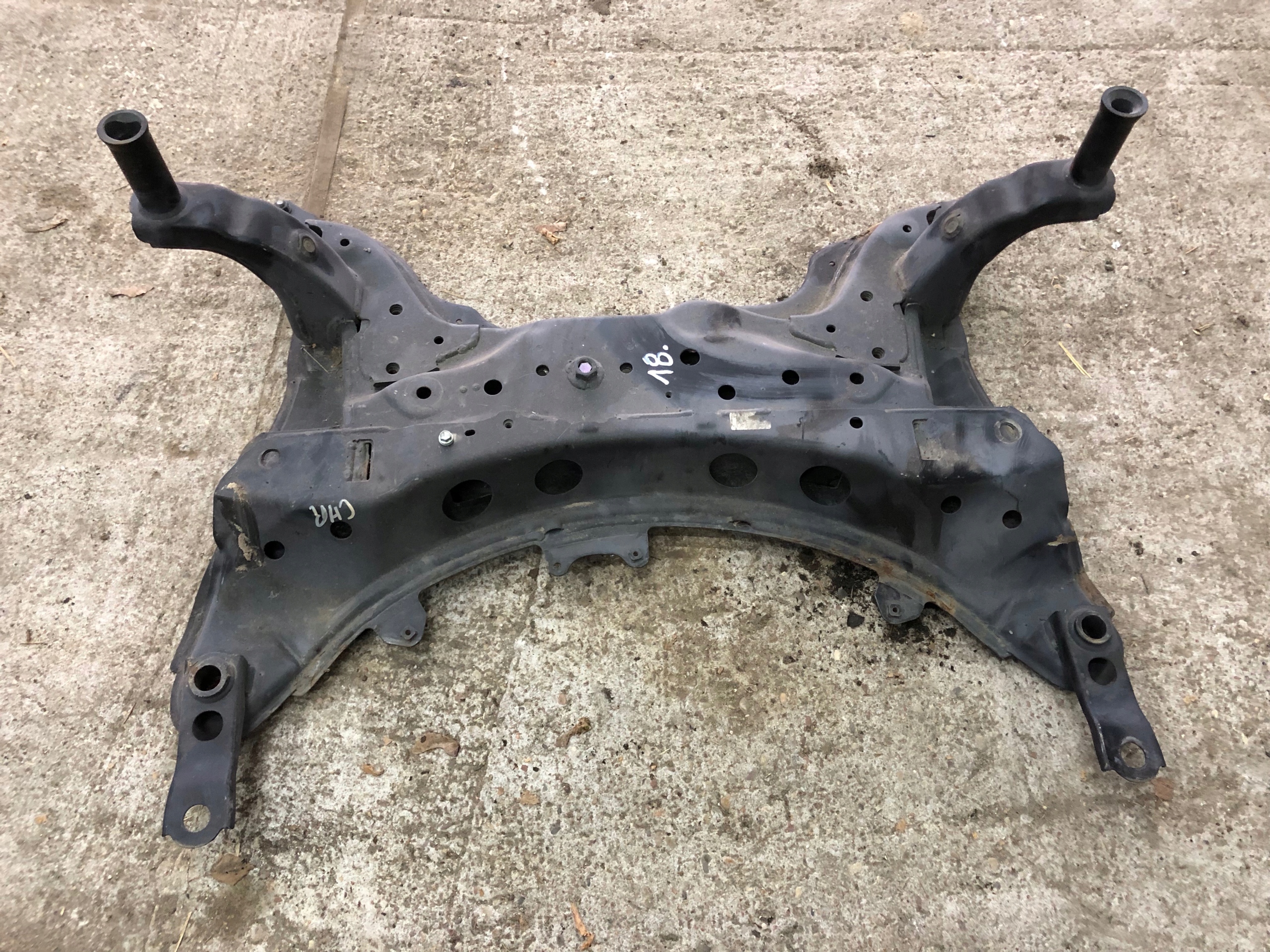 TOYOTA C-HR САНИ ВІЗКИ ПІДВІСКИ СПЕРЕДУ