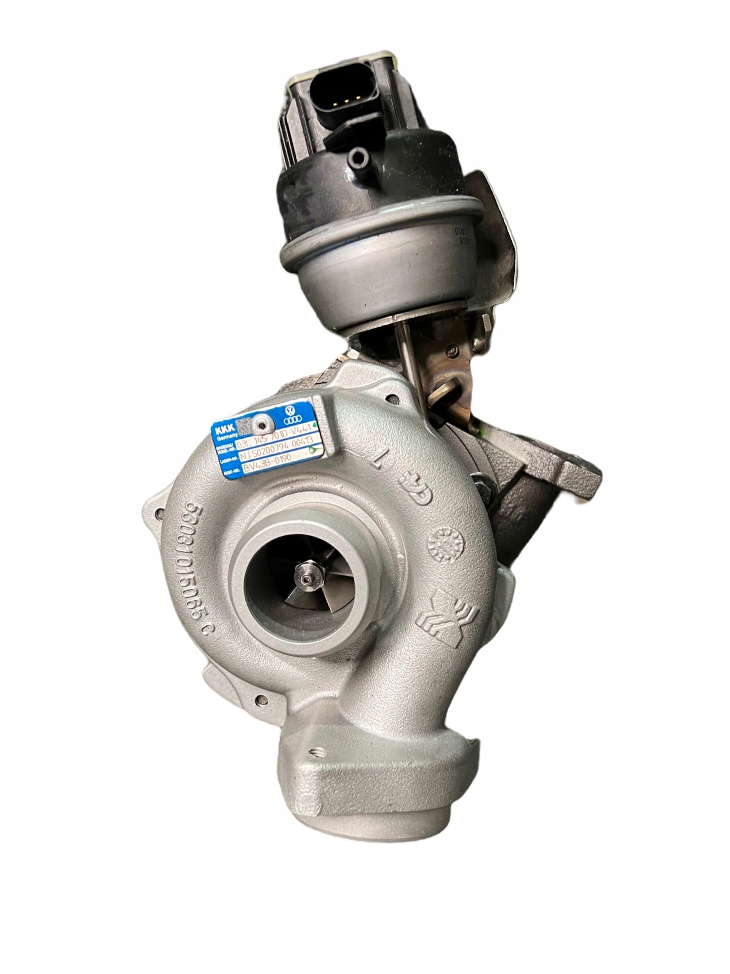 Audi A4 B8 2.0 TDI 143km турбокомпрессор 03l145701d