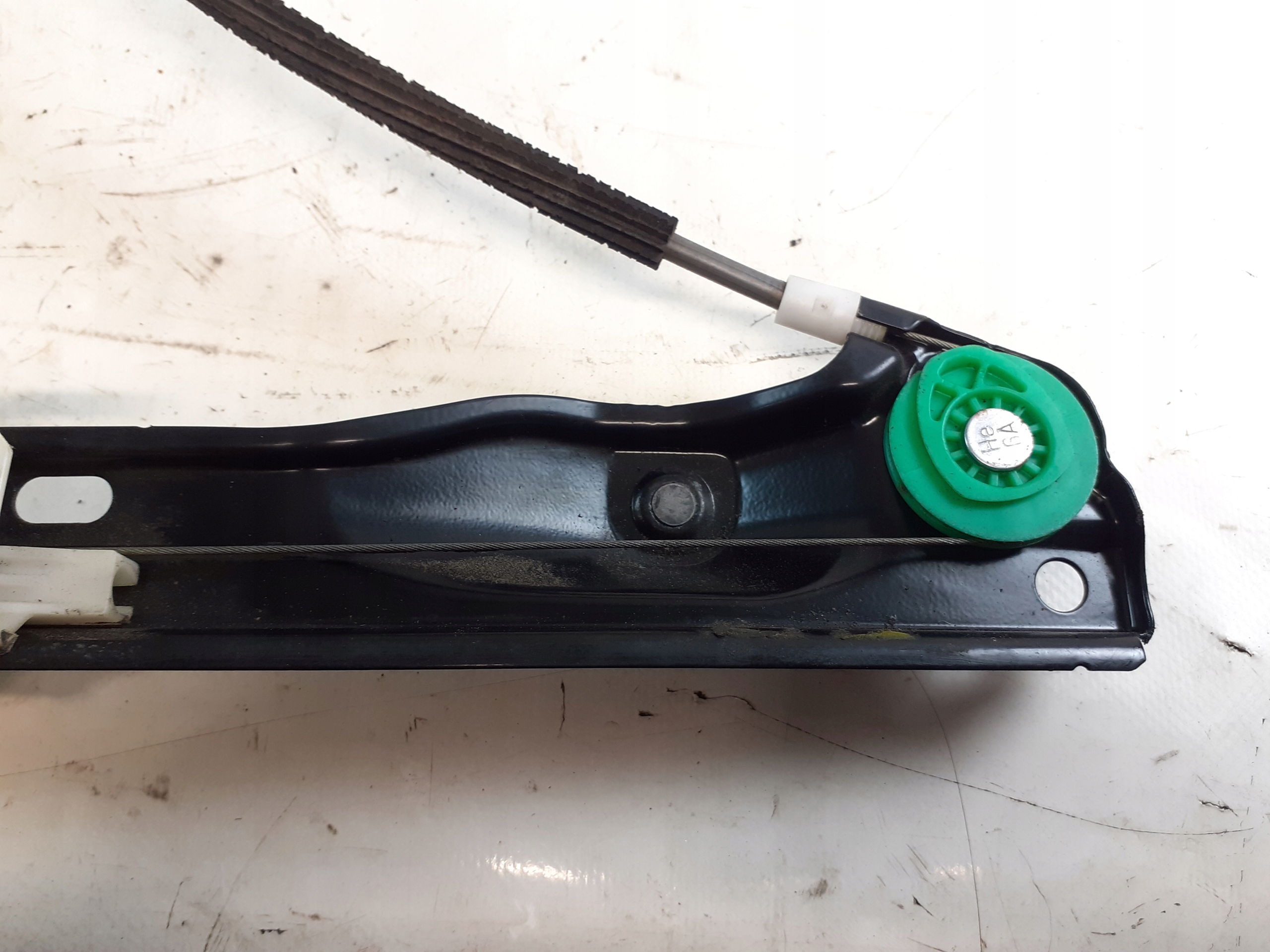 window regulator front left BMW E91