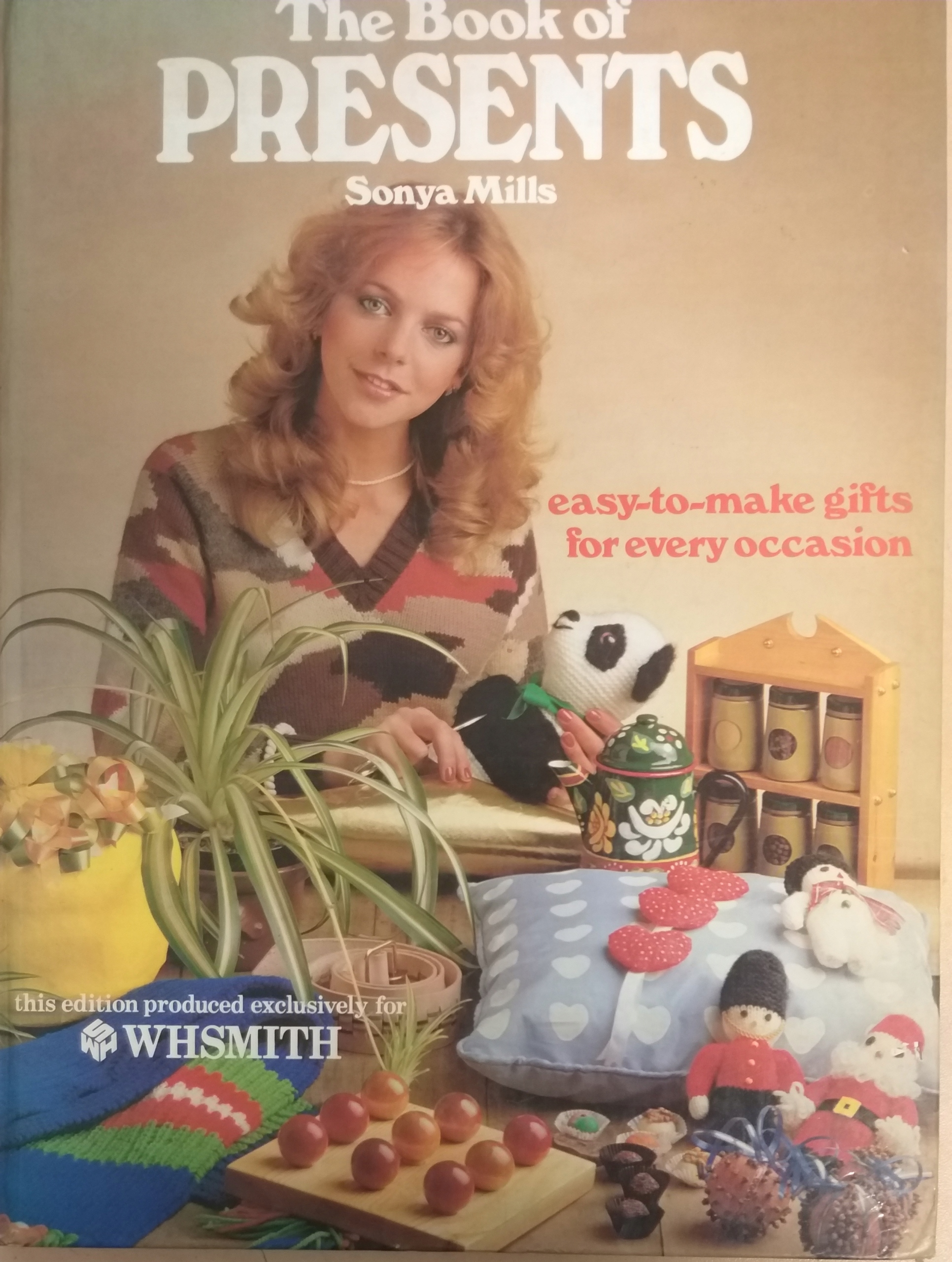 The Book of presents Sonya Mills Robótki ręczne album