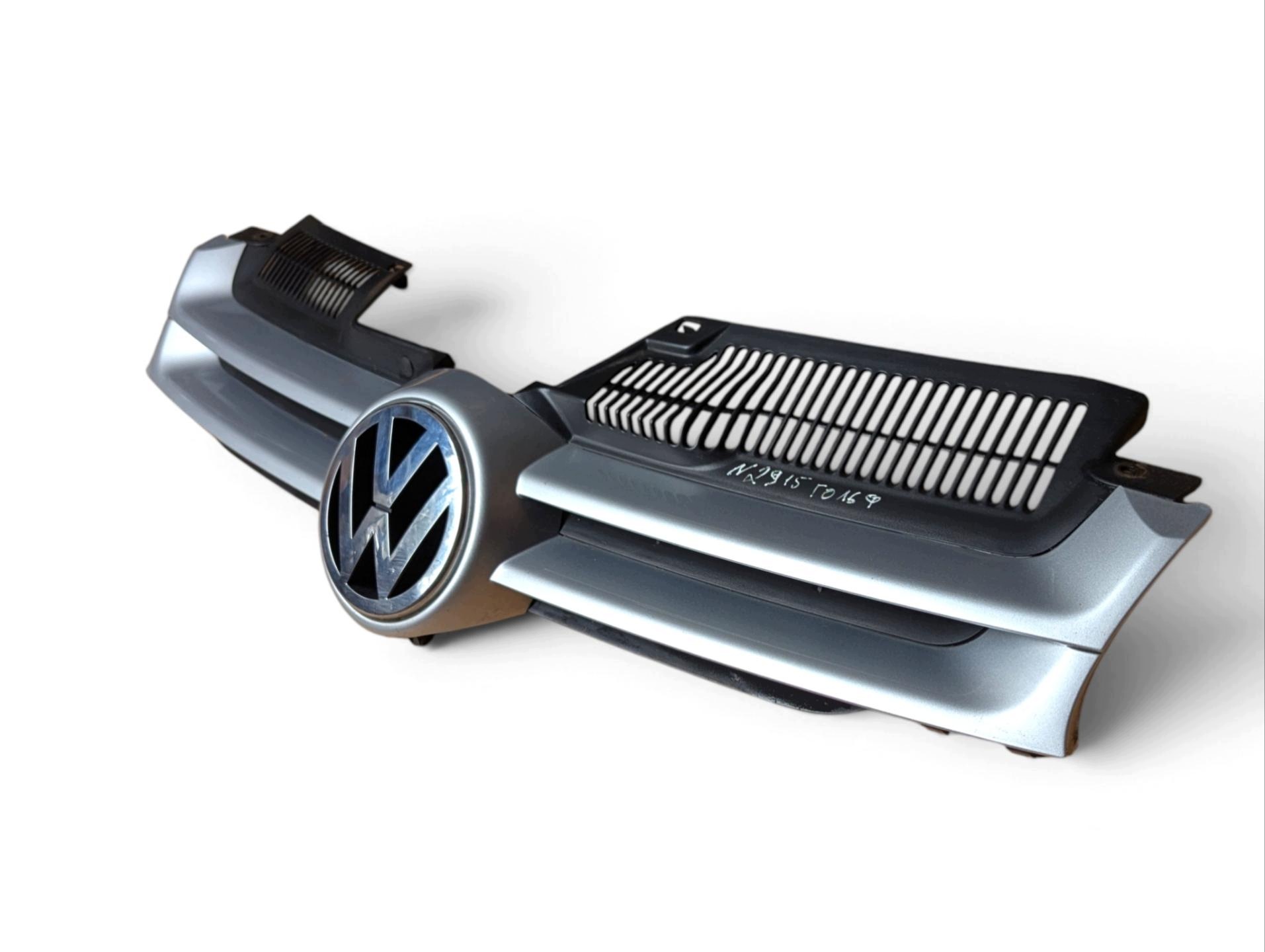 grille radiator Volkswagen Golf 5 2005 1K0853655A