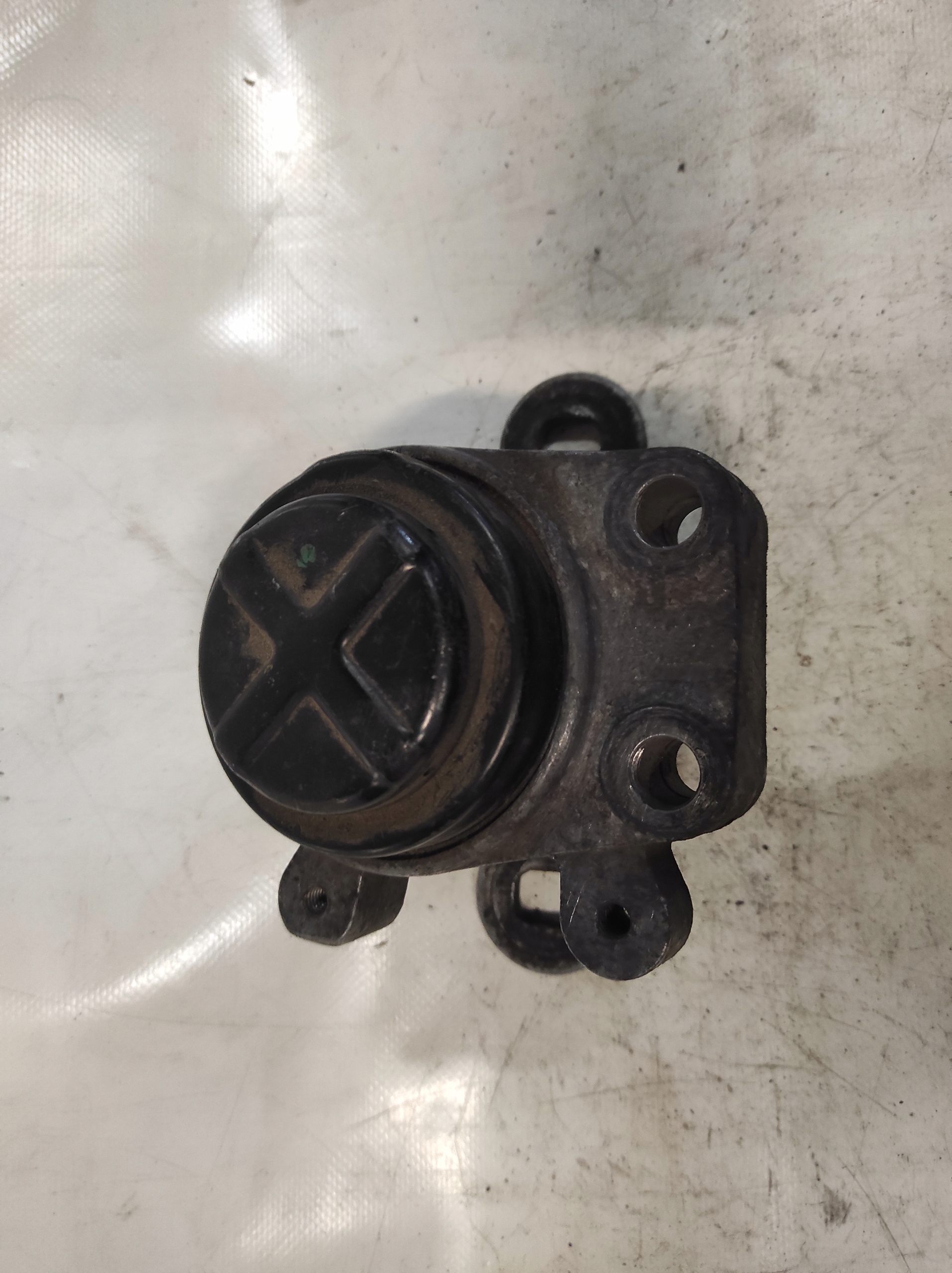 engine mount FORD MONDEO MK3 2.0 TDCI