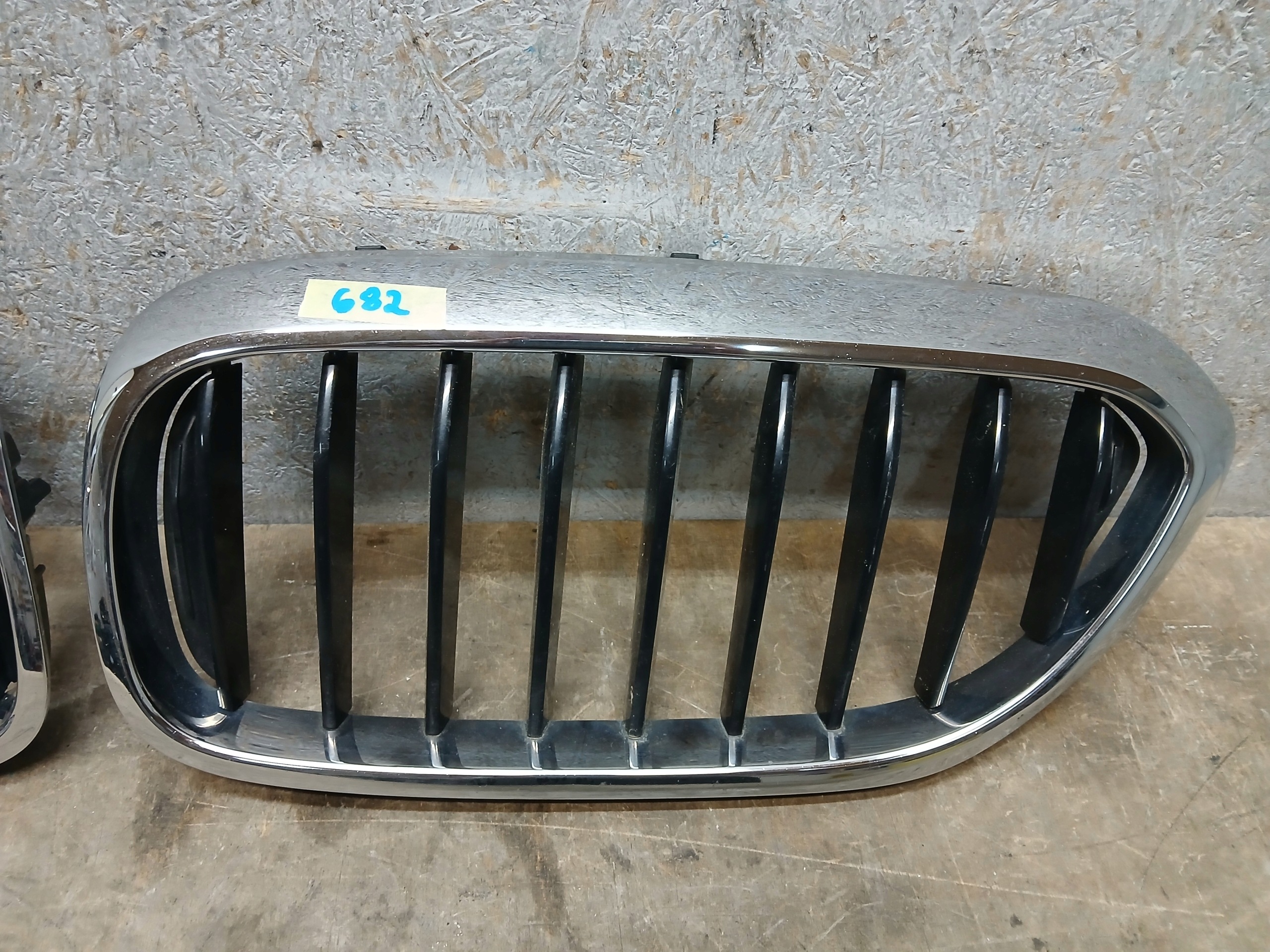maska bubreg BMW V 5 G30 G31 7383520