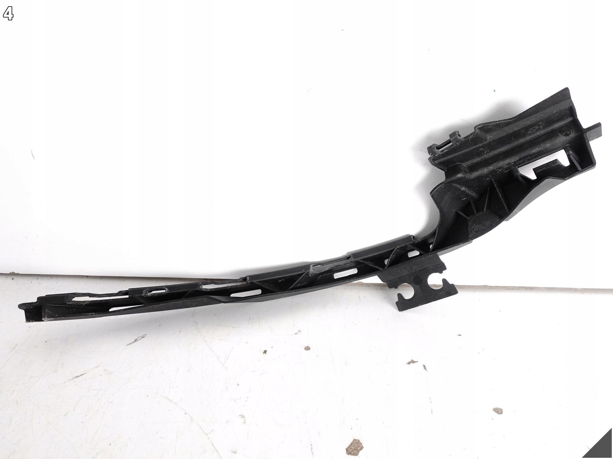 PORSCHE 911 992 19-24 support holder bracket W bumper right rear part 992807864A