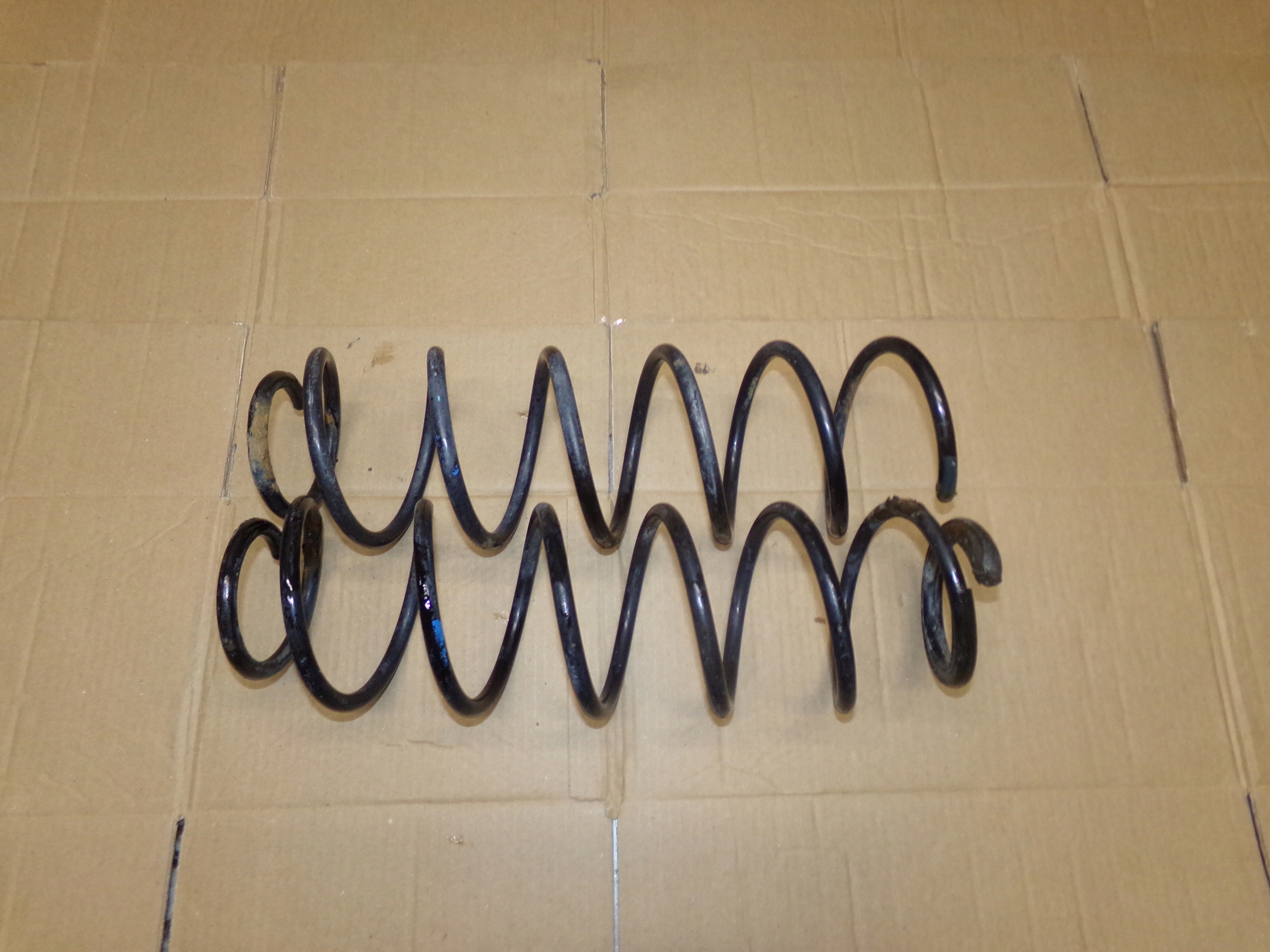 SPRĘŻYNA TYŁ TYLNA SPRĘŻYNY LAGUNA II HATCHBACK