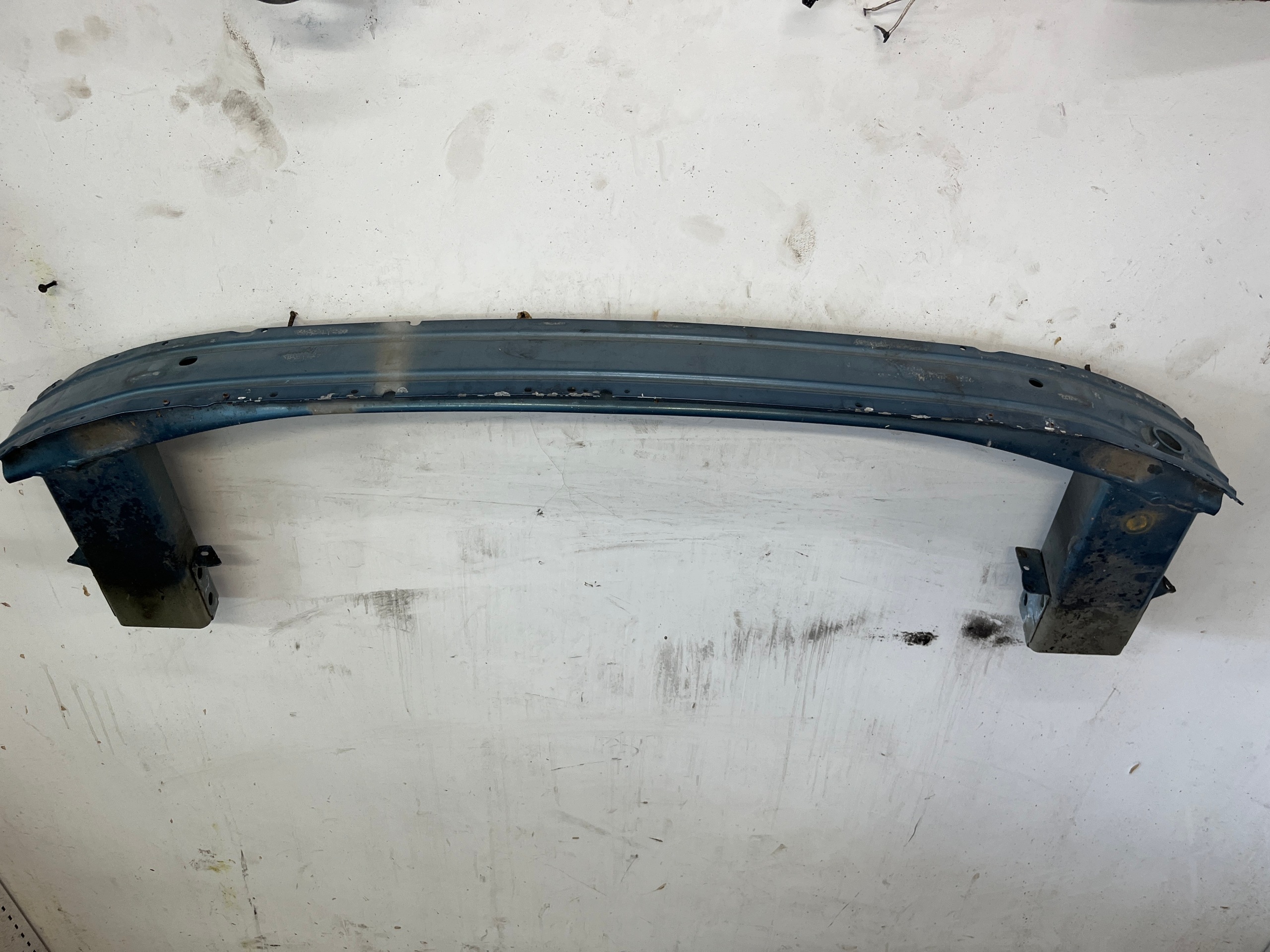 OPEL ASTRA J sider pillar of a bumper front below front bumper Z22S