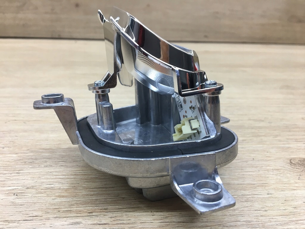 Moduł Przetwornica LED SKRĘTU Kierunku Lewa Do BMW X2 F39 X1 F48 7428787 Typ samochodu Samochody osobowe