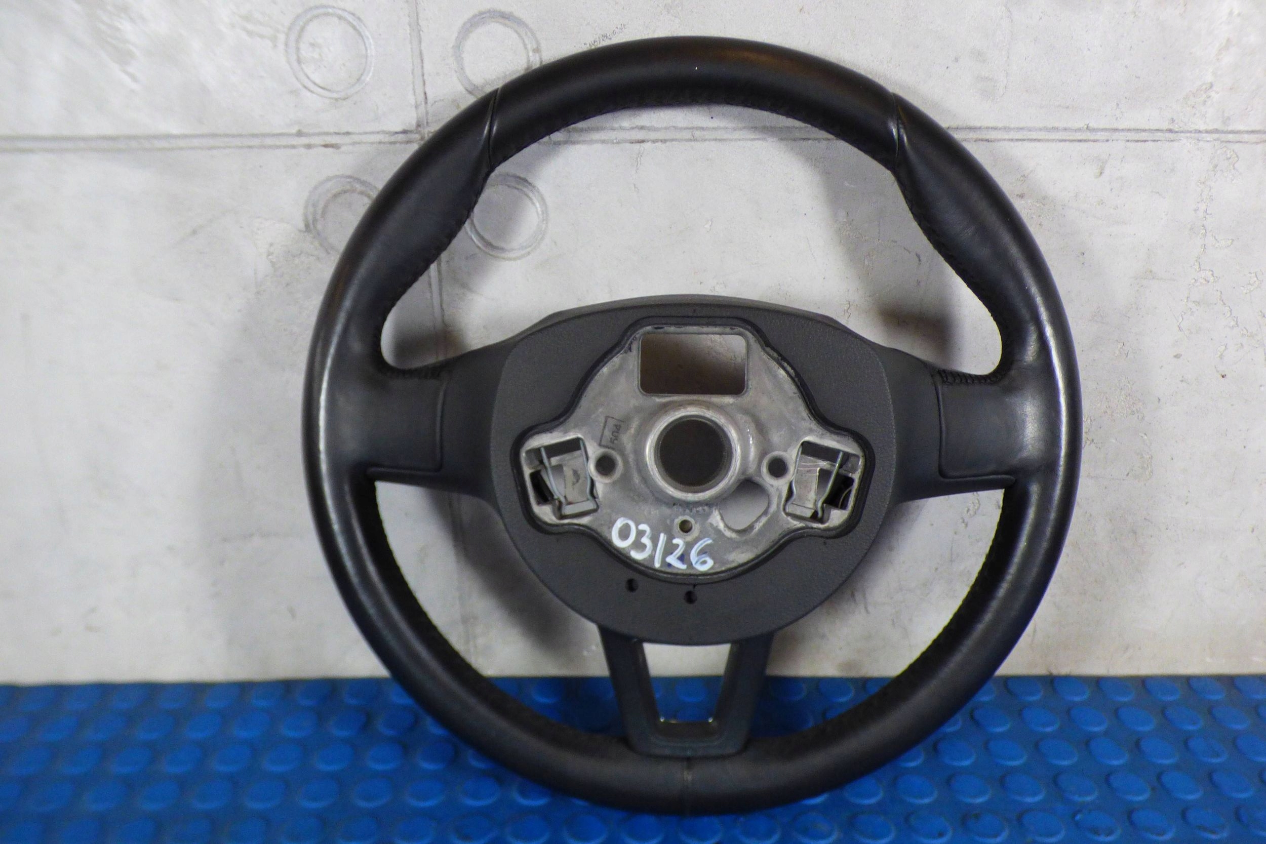 Skoda Rapid lenkrad Leder 5L0419091F LADNA