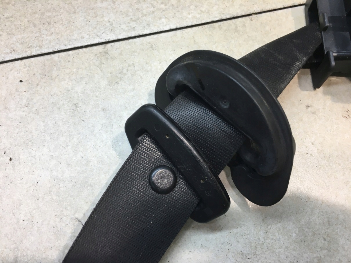 tension belt safety left front BMW 3 E92 9138243