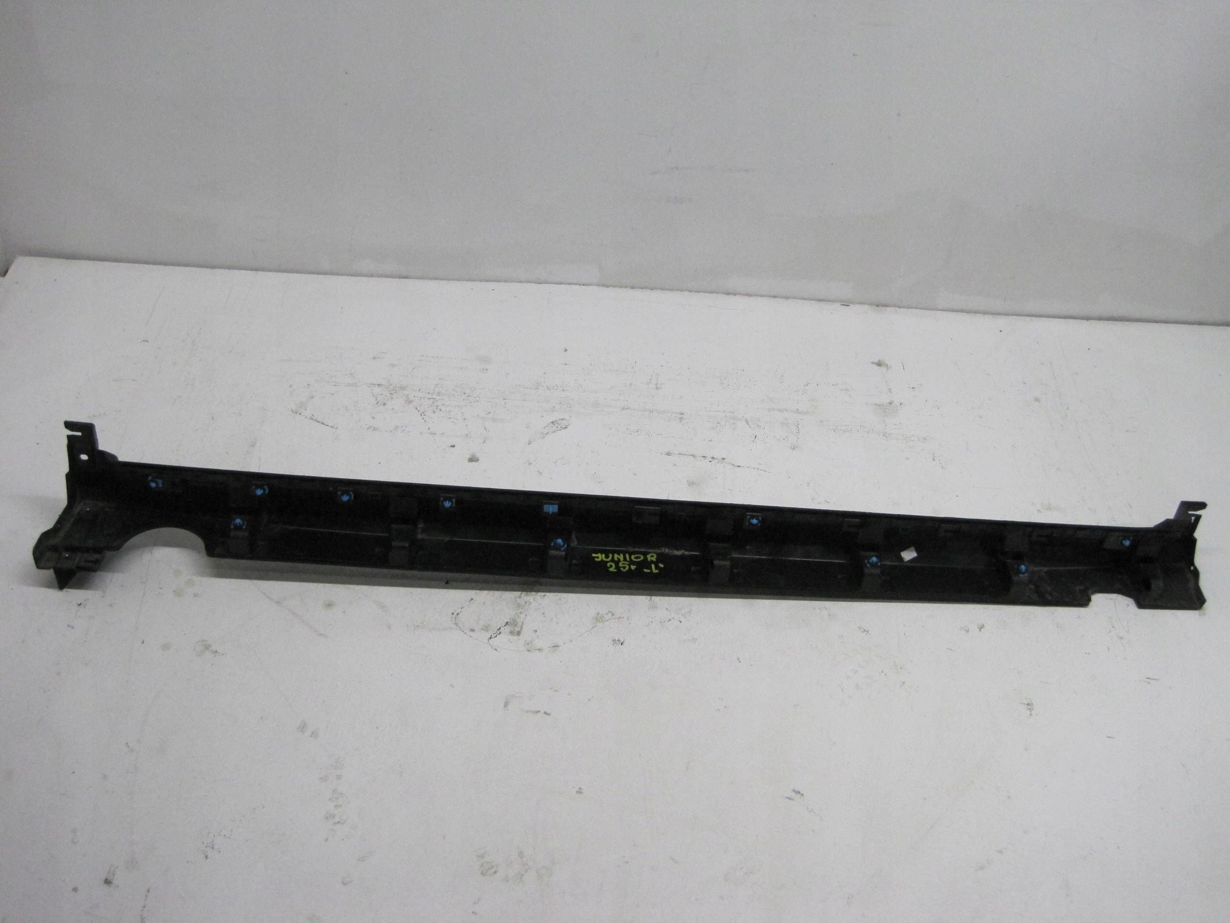 cap threshold moulding left ALFA ROMEO JUNIOR 25R