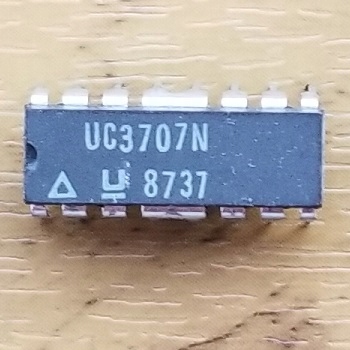 UC3707N dwukanałowy sterownik przetwornicy