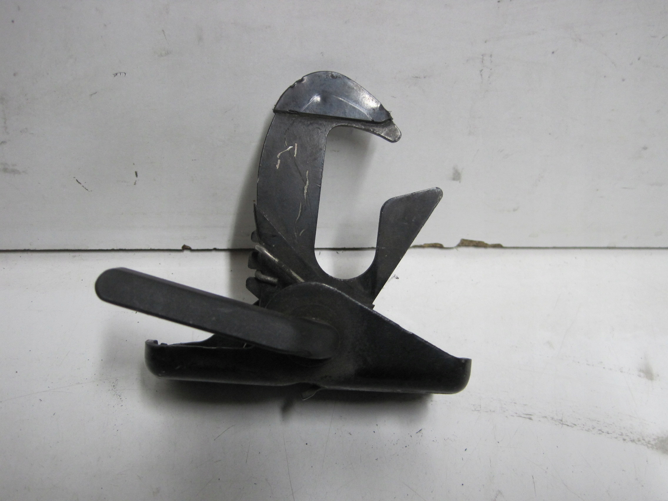 RYGIEL bonnet latch lock hook 8V0823480