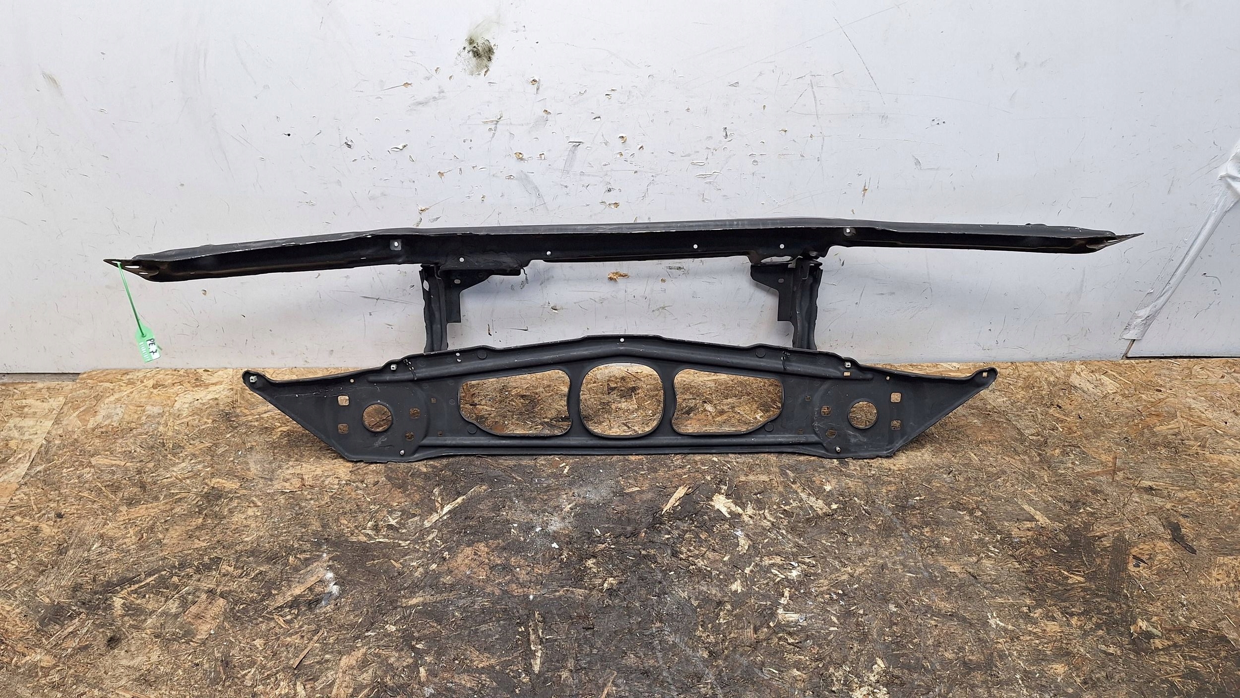 support panel for radiators pillar iron 7111691 BMW 3 E46